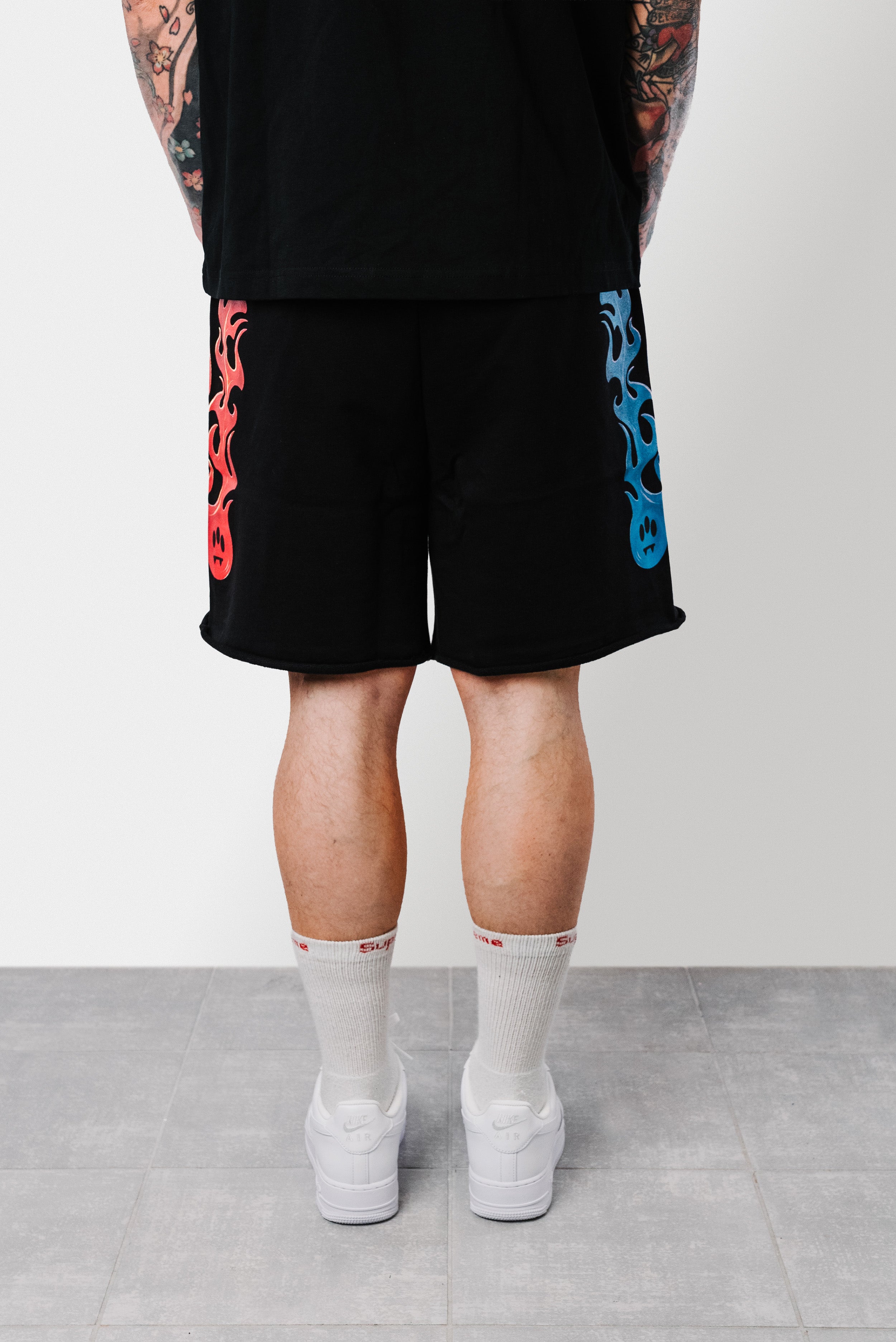 FLAME SWEATSHORT BLACK UNISEX - Barrow