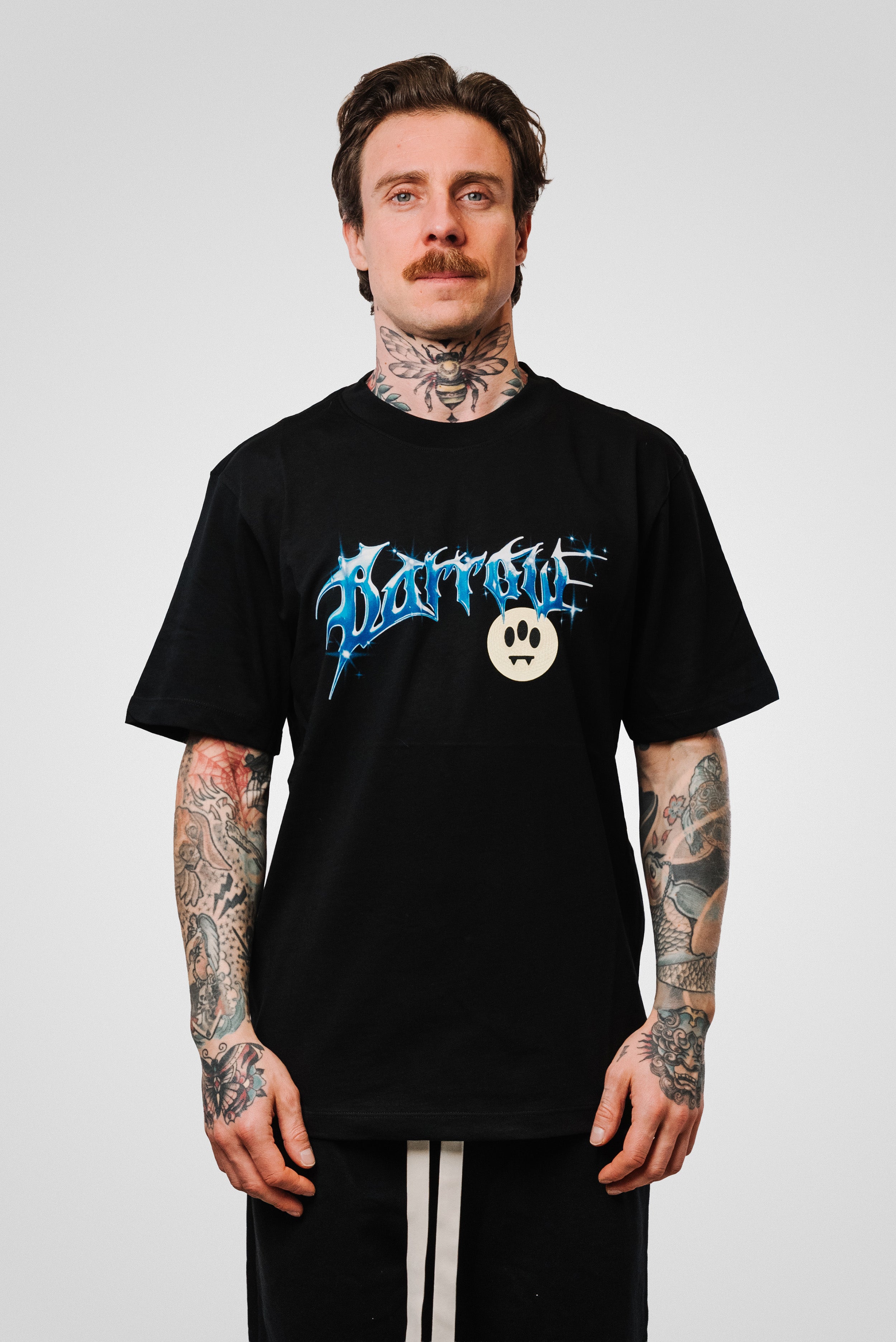 BLUE LOGO JERSEY TEE BLACK UNISEX - Barrow