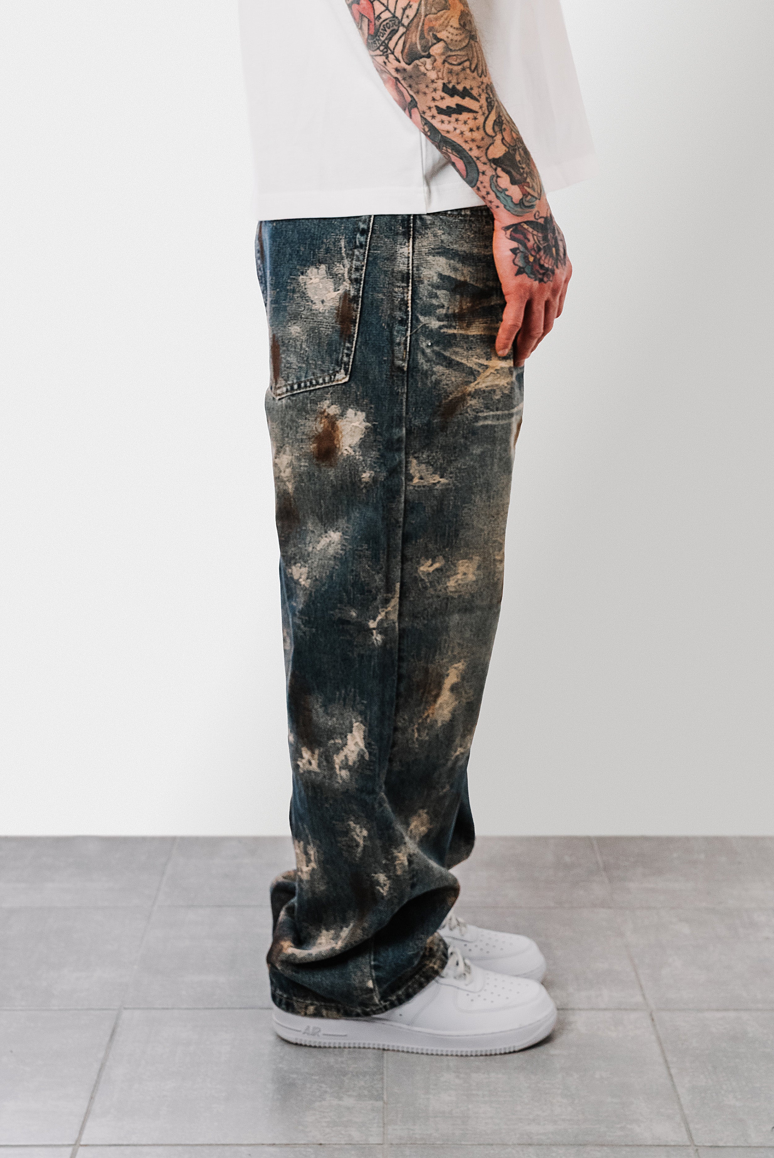 PUDDLE BAGGY DENIM JEANS - Shoebuya Design