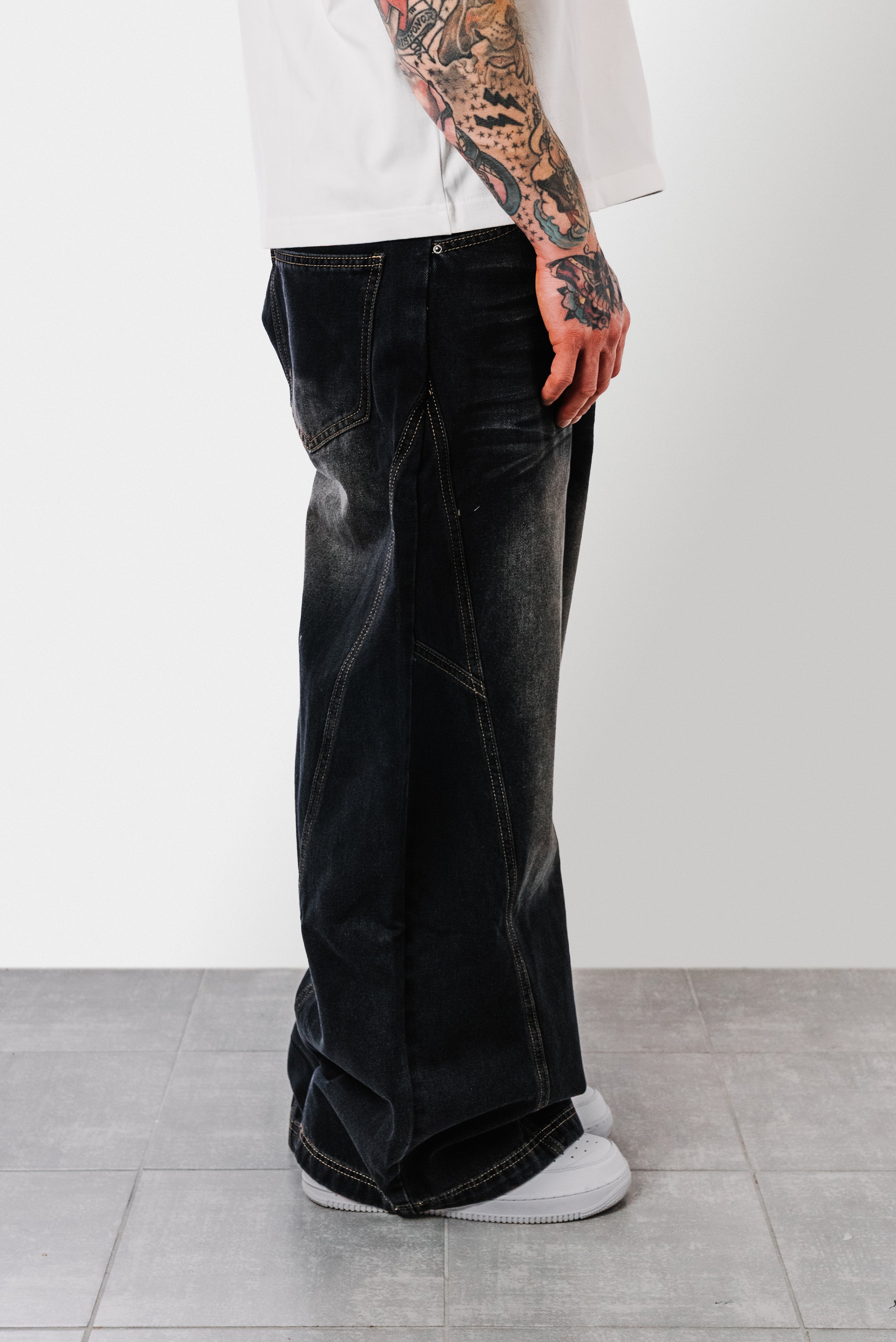 FARMER BALLOON BLACK JEANS - Shoebuya Design
