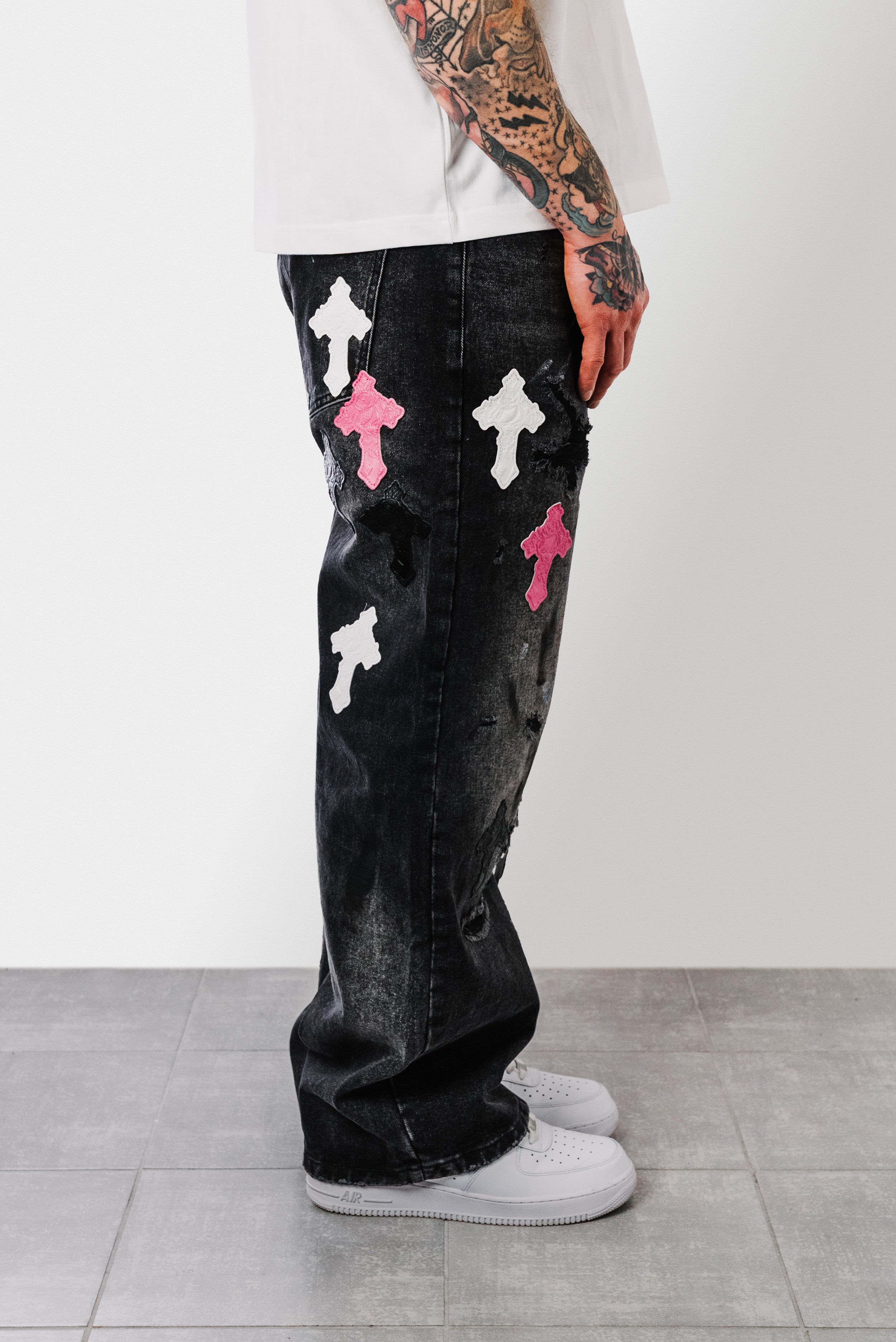 CROSS MULTICOLOR SLAVED BAGGY BLACK JEANS - Shoebuya Design