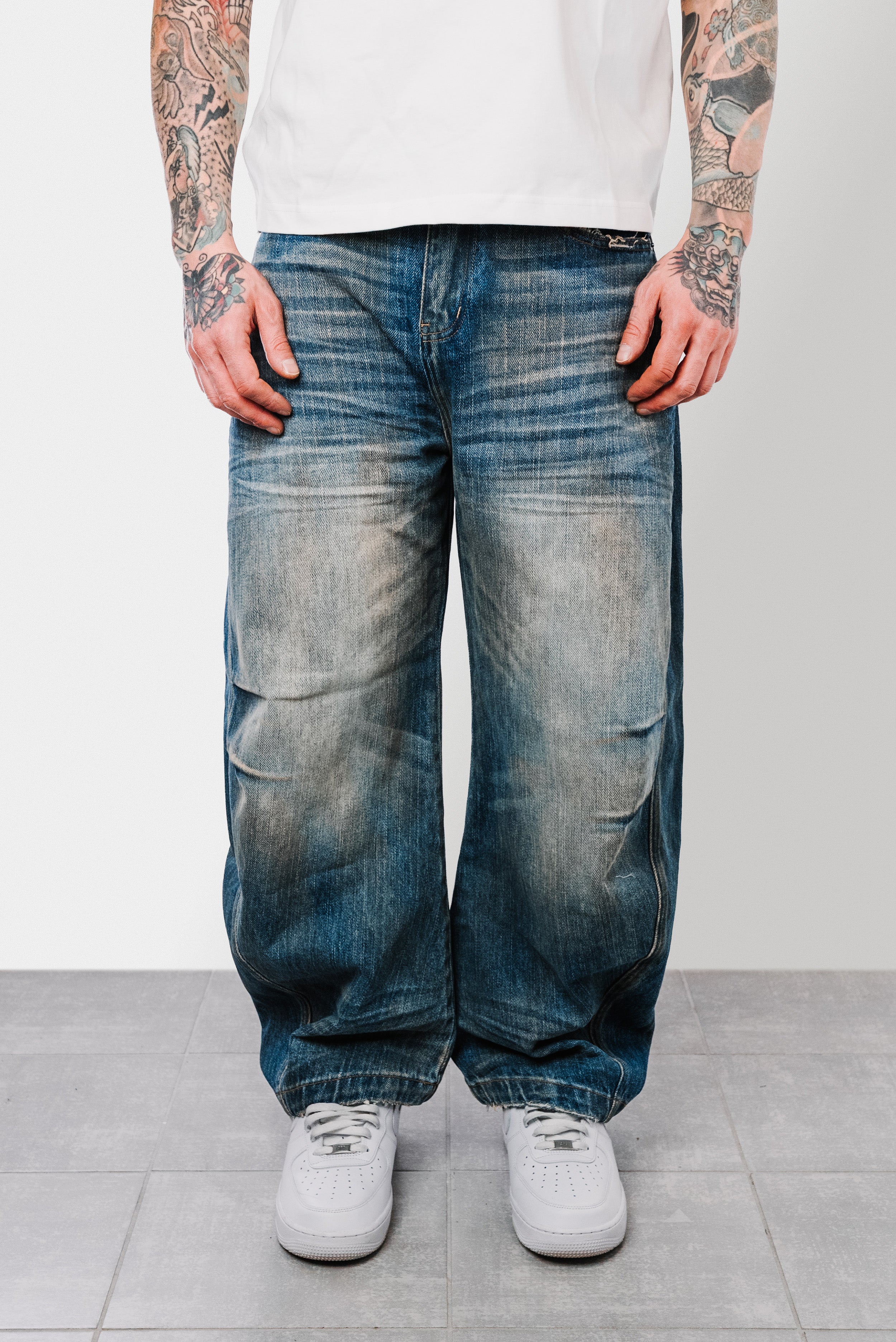 MASH DENIM BALLOON JEANS - Shoebuya Design