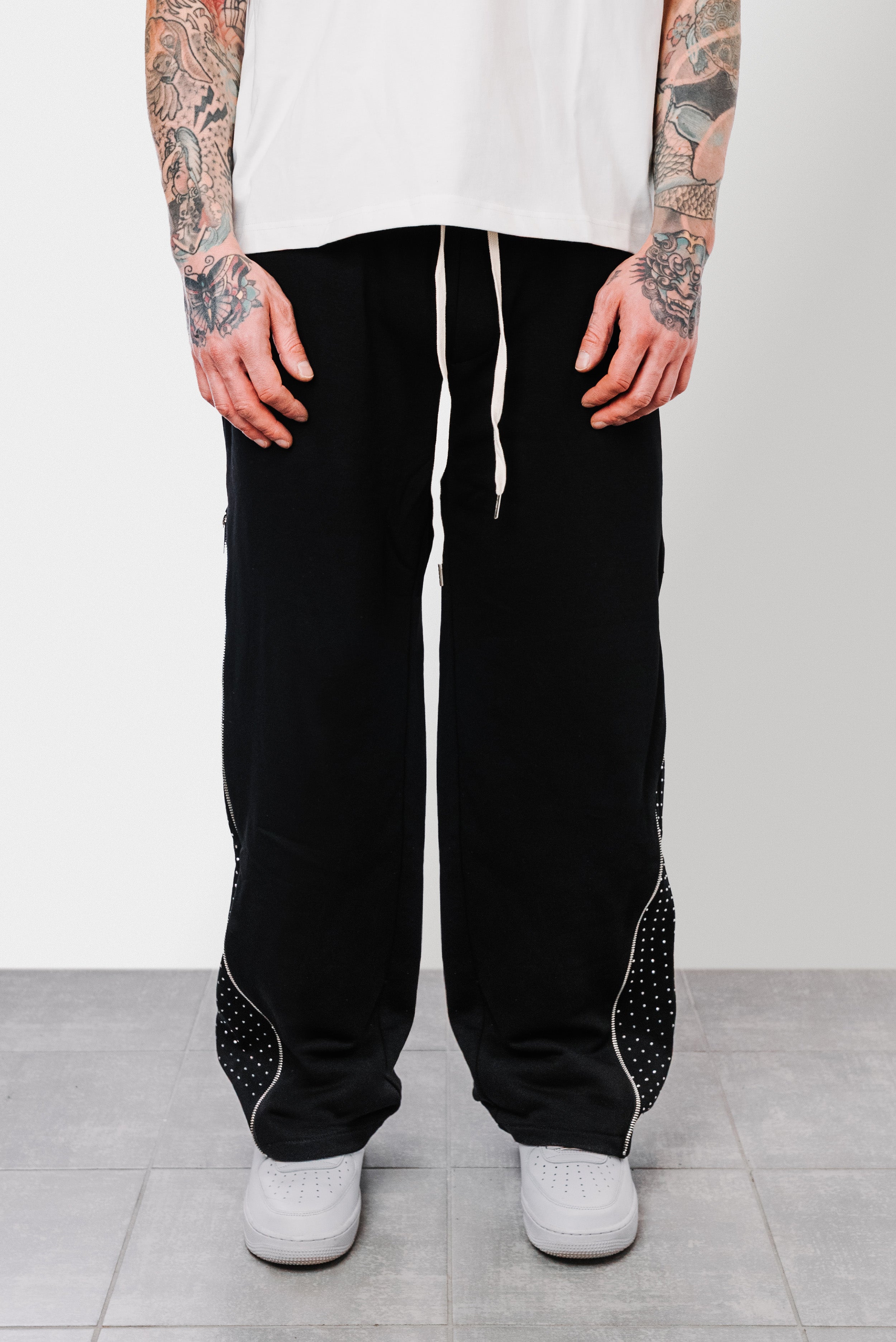 ZIP SUMMER SPARCKLY TRACK PANTS BLACK - Shoebuya Design