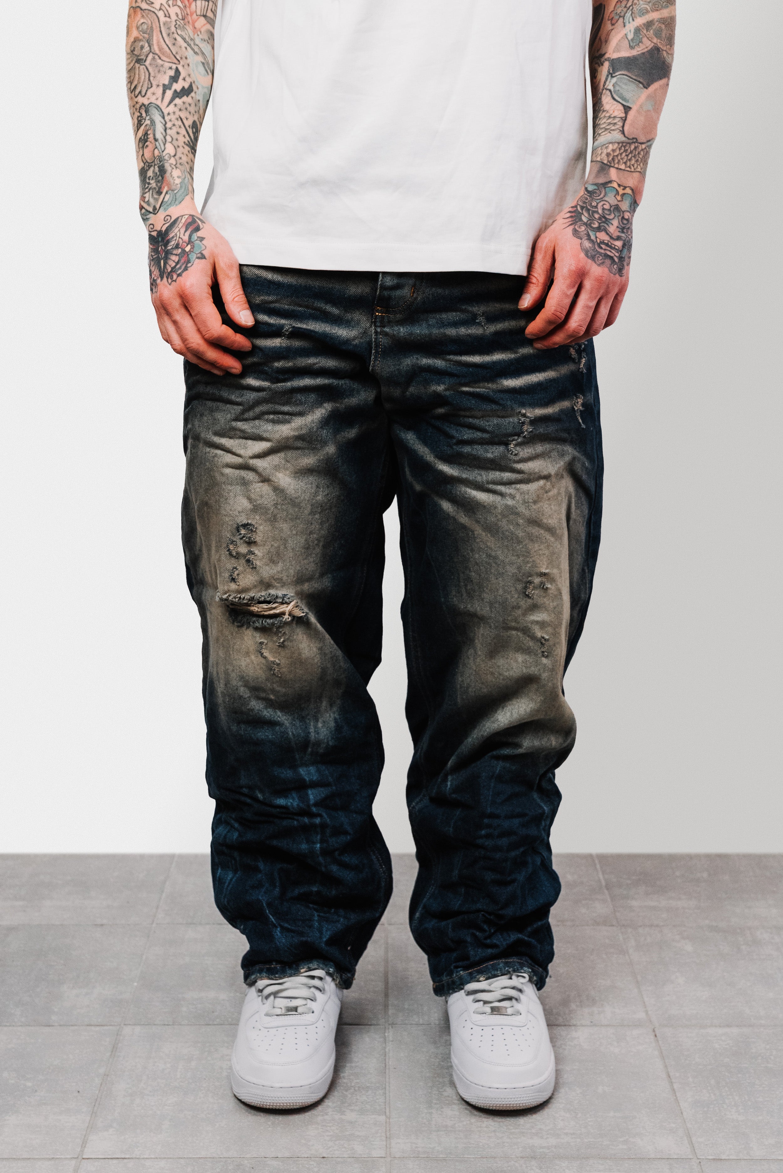 SUPER BAGGY CARBON FADE BLUE JEANS