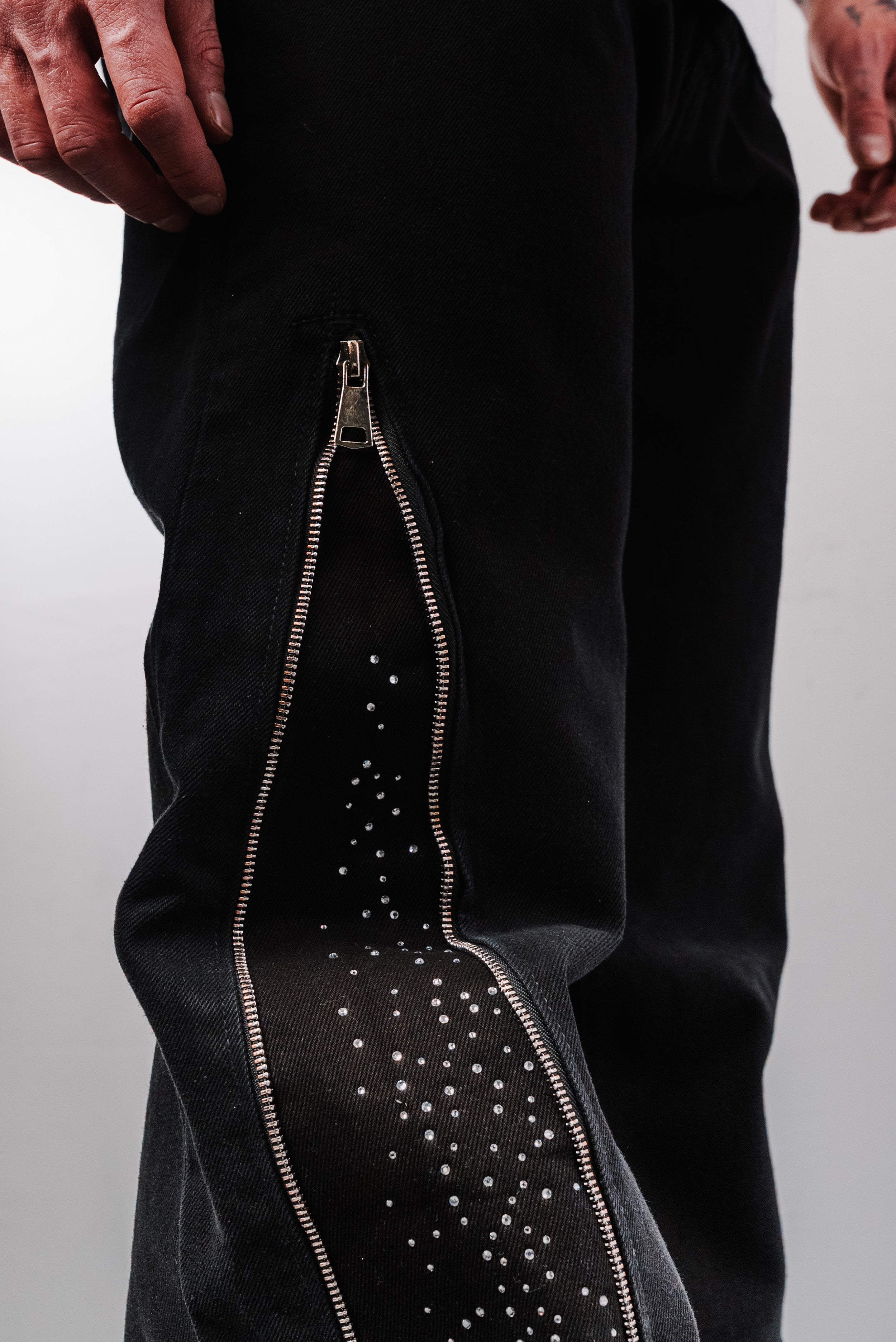 FULL ZIP SPARCKLY BLACK JEANS - Shoebuya Design