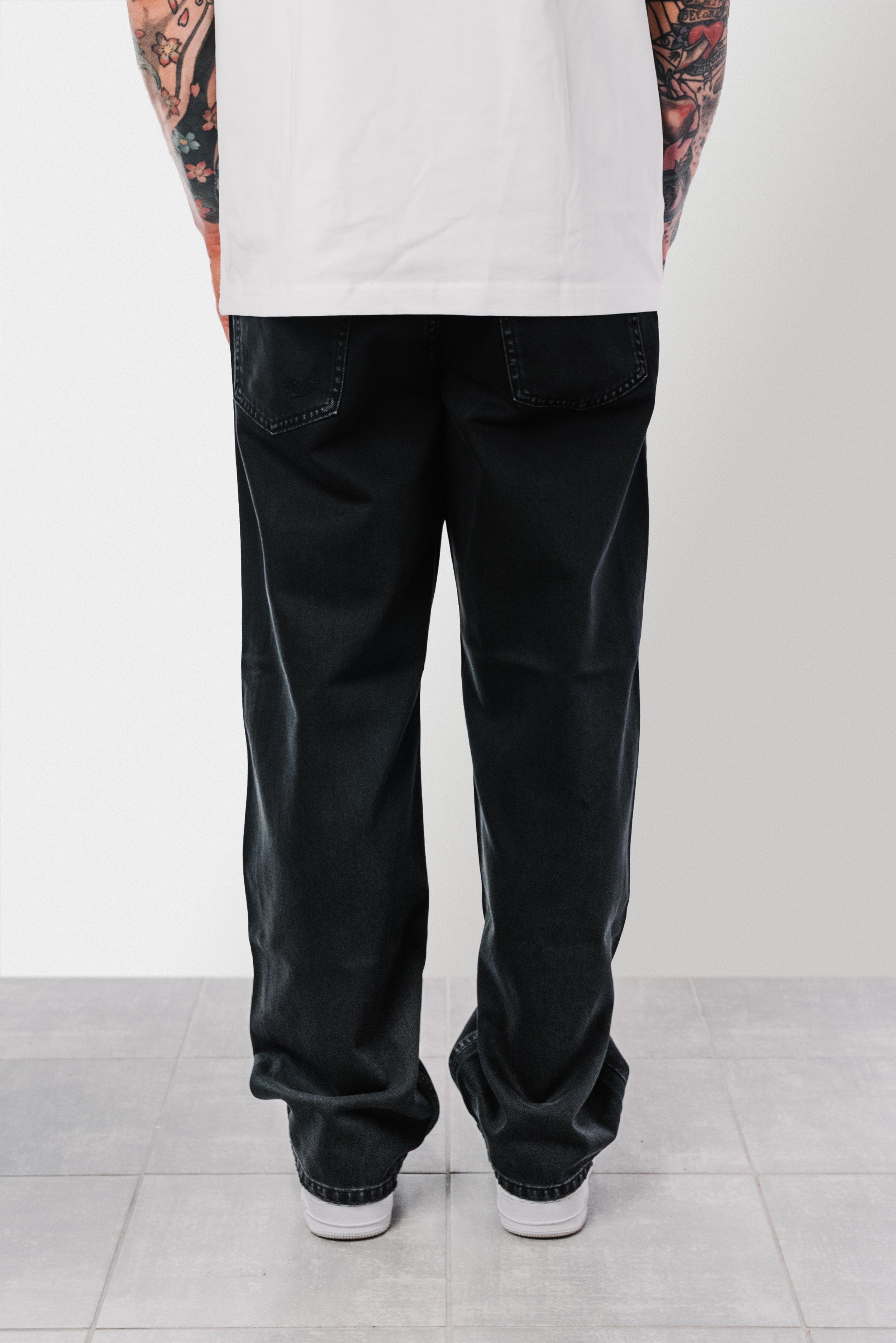 OLD DYE SUPER BAGGY DENIM BLACK JEANS
