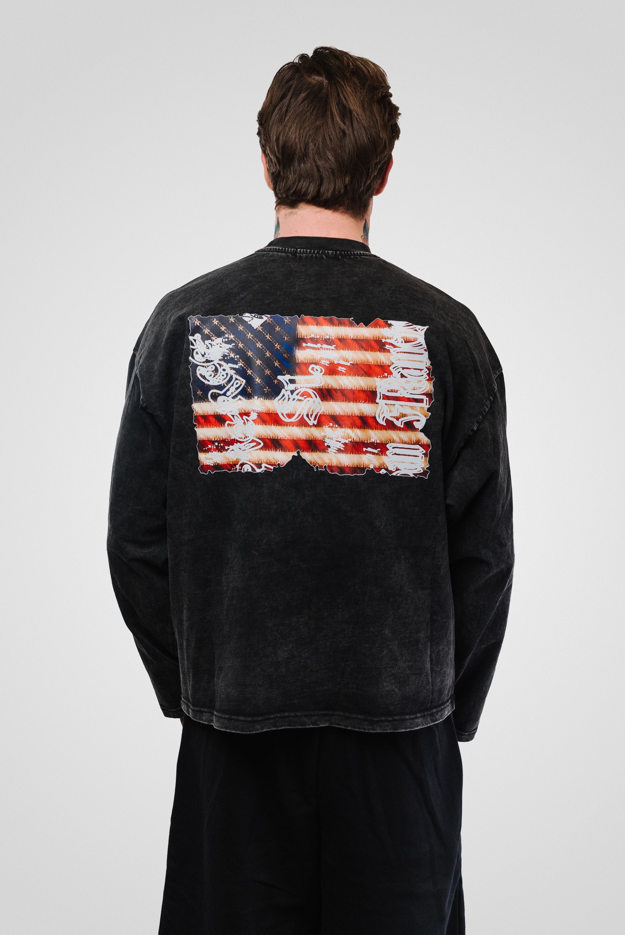 FLAG LONGSLEEVE WASHED BLACK - Replacement Brand