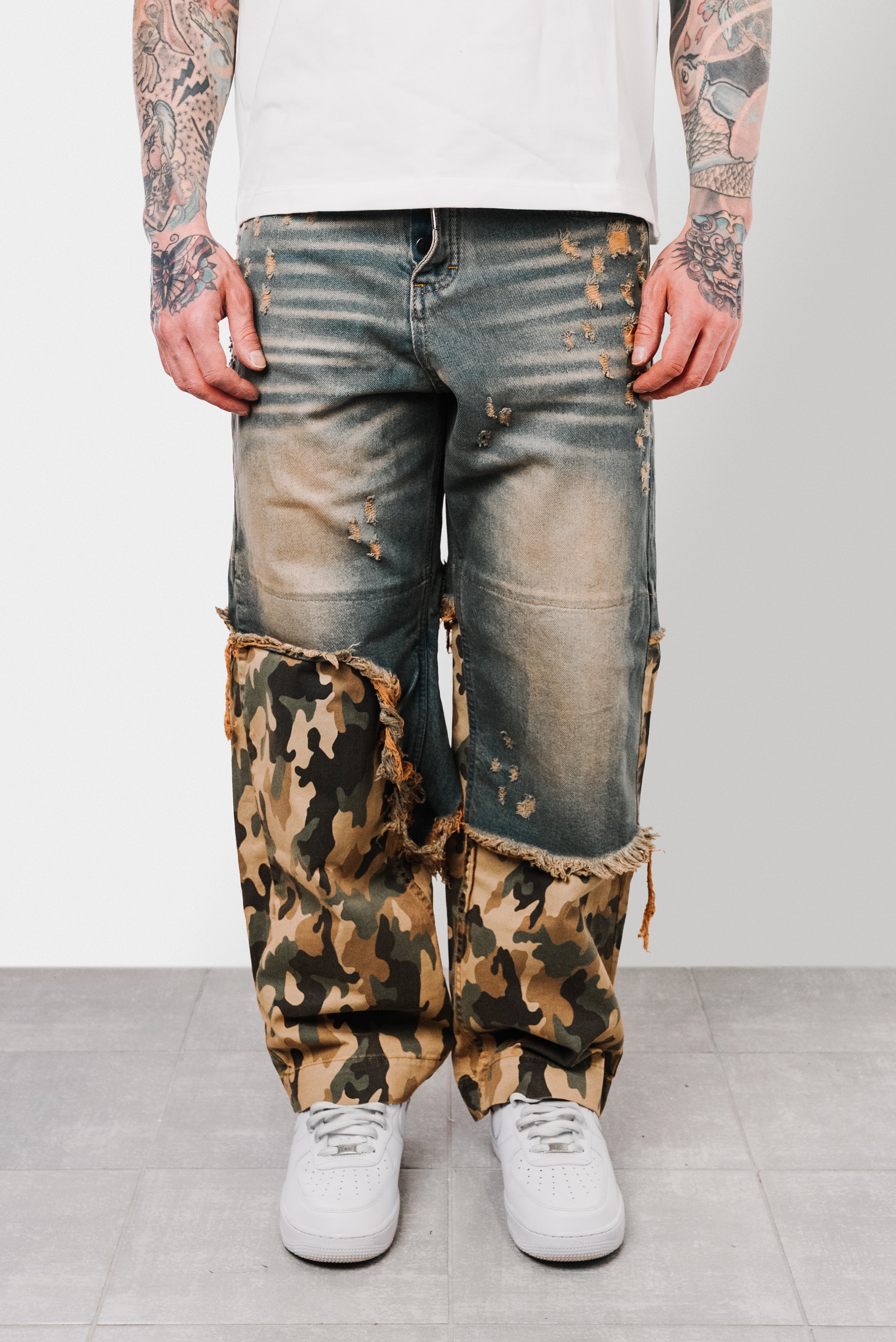 SUPER BAGGY ARMY BLUE JEANS