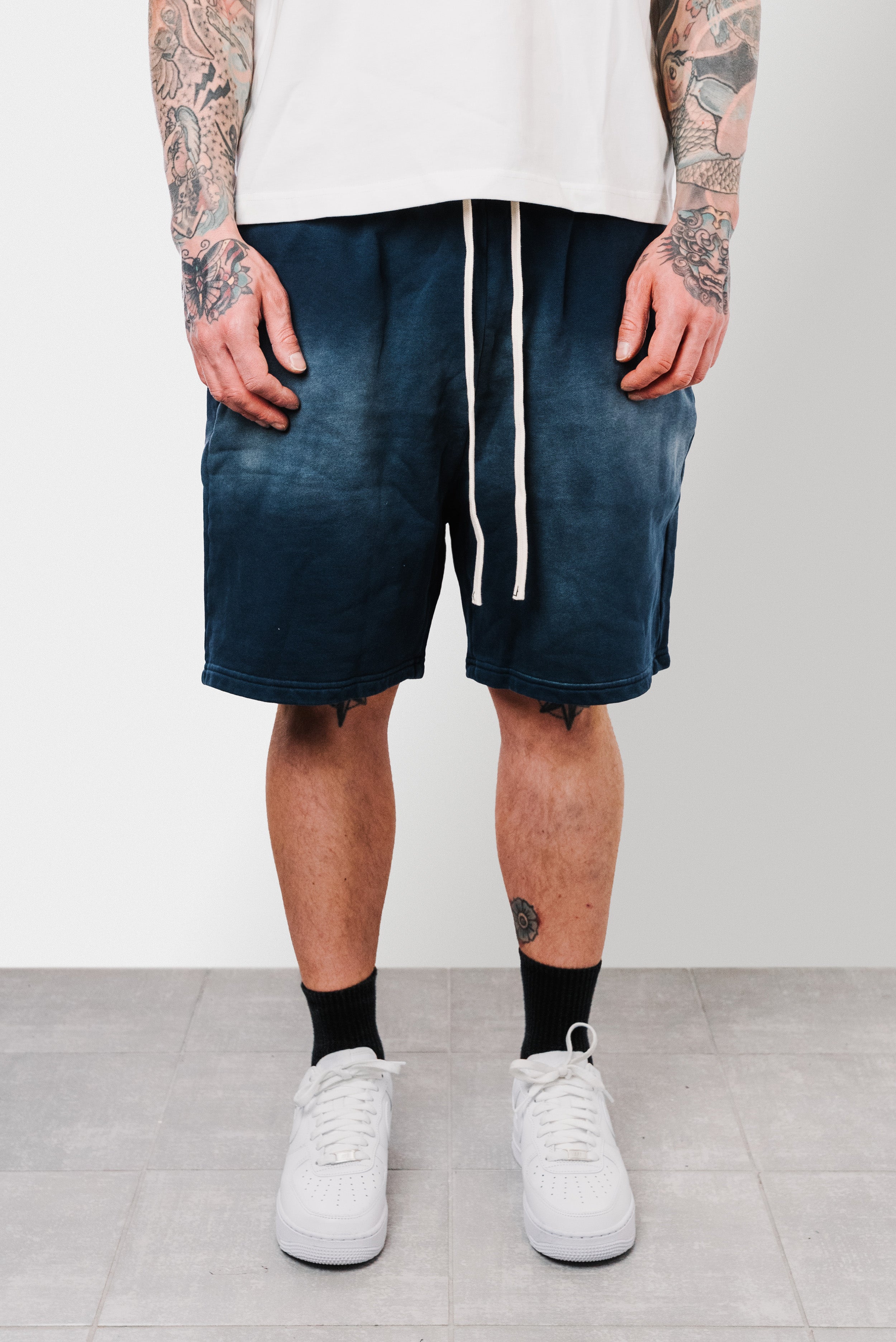 THE ACID WASH SPRAY SHORTS BLUE - Shoebuya Design
