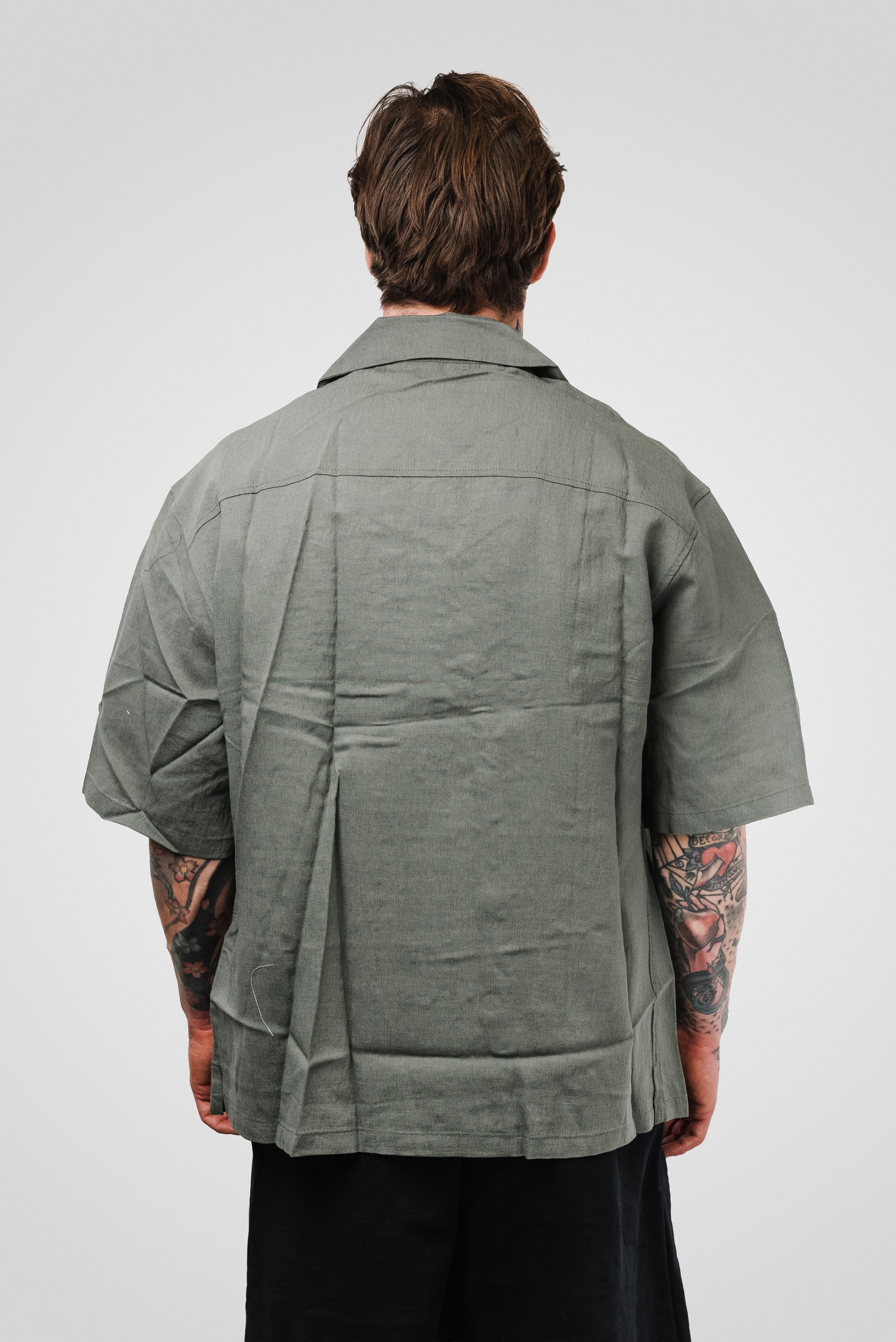 MILITARY GREEN & LOGO SHIRT - TheDoubleE