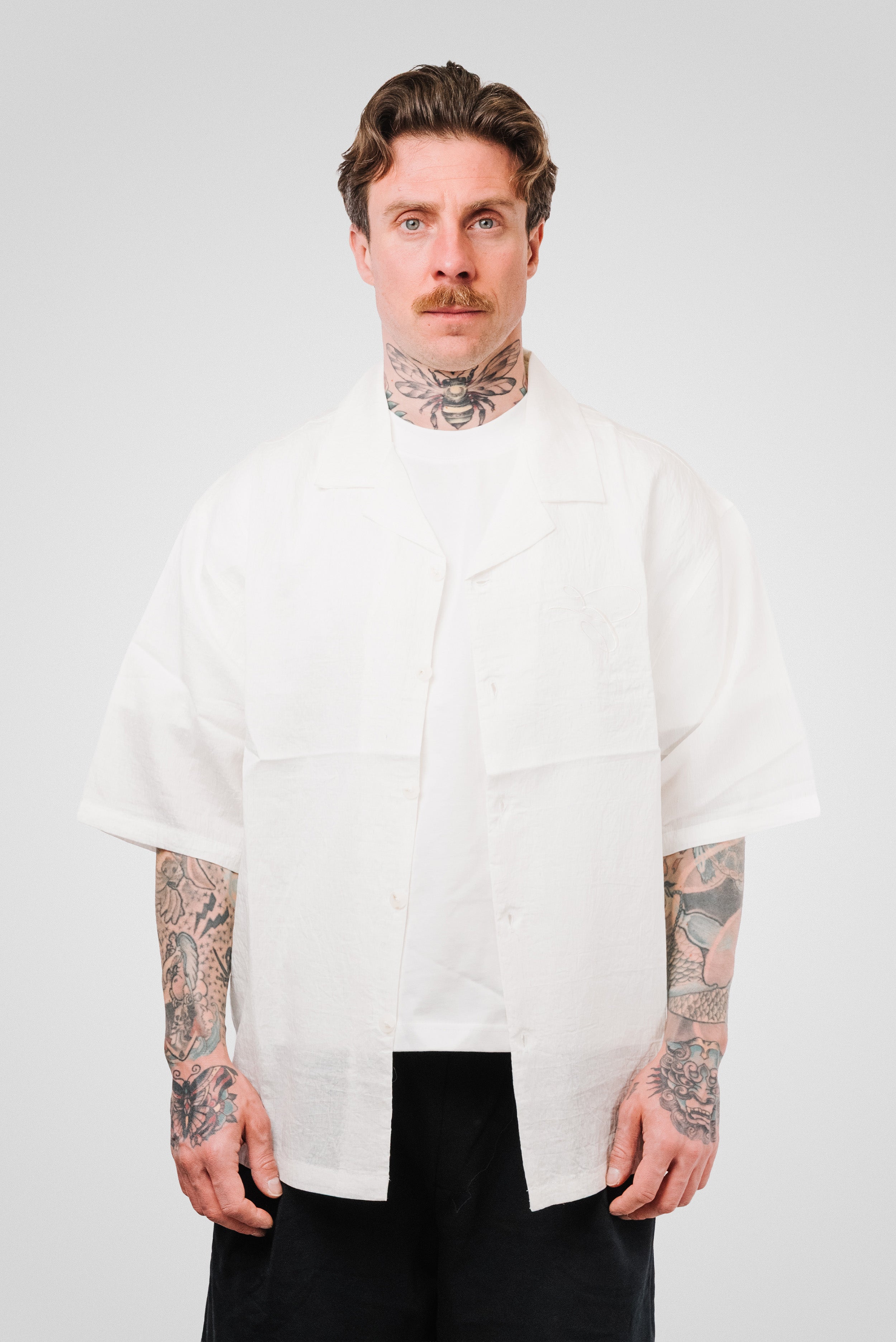 SAND & LOGO SHIRT - TheDoubleE