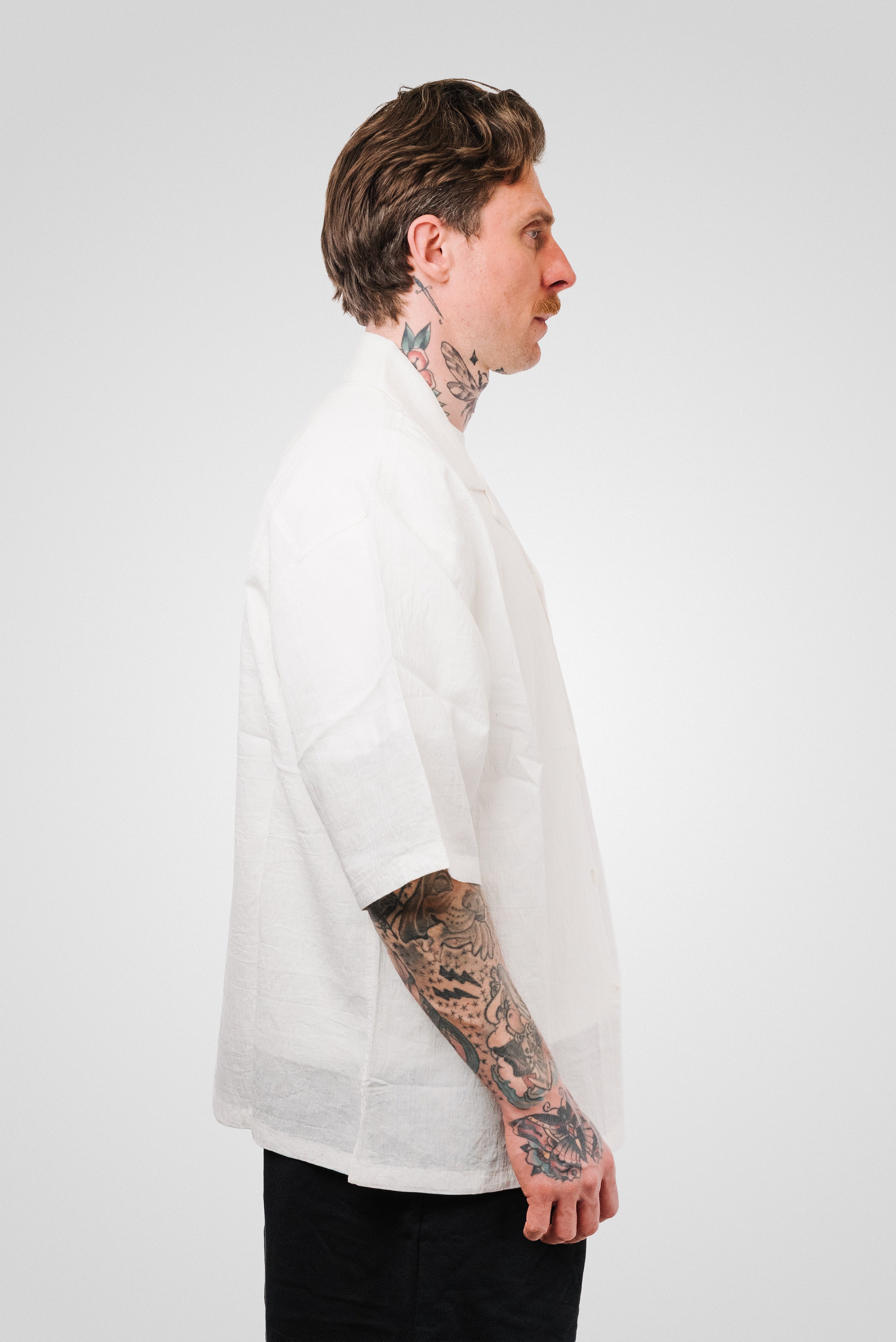 SAND & LOGO SHIRT - TheDoubleE