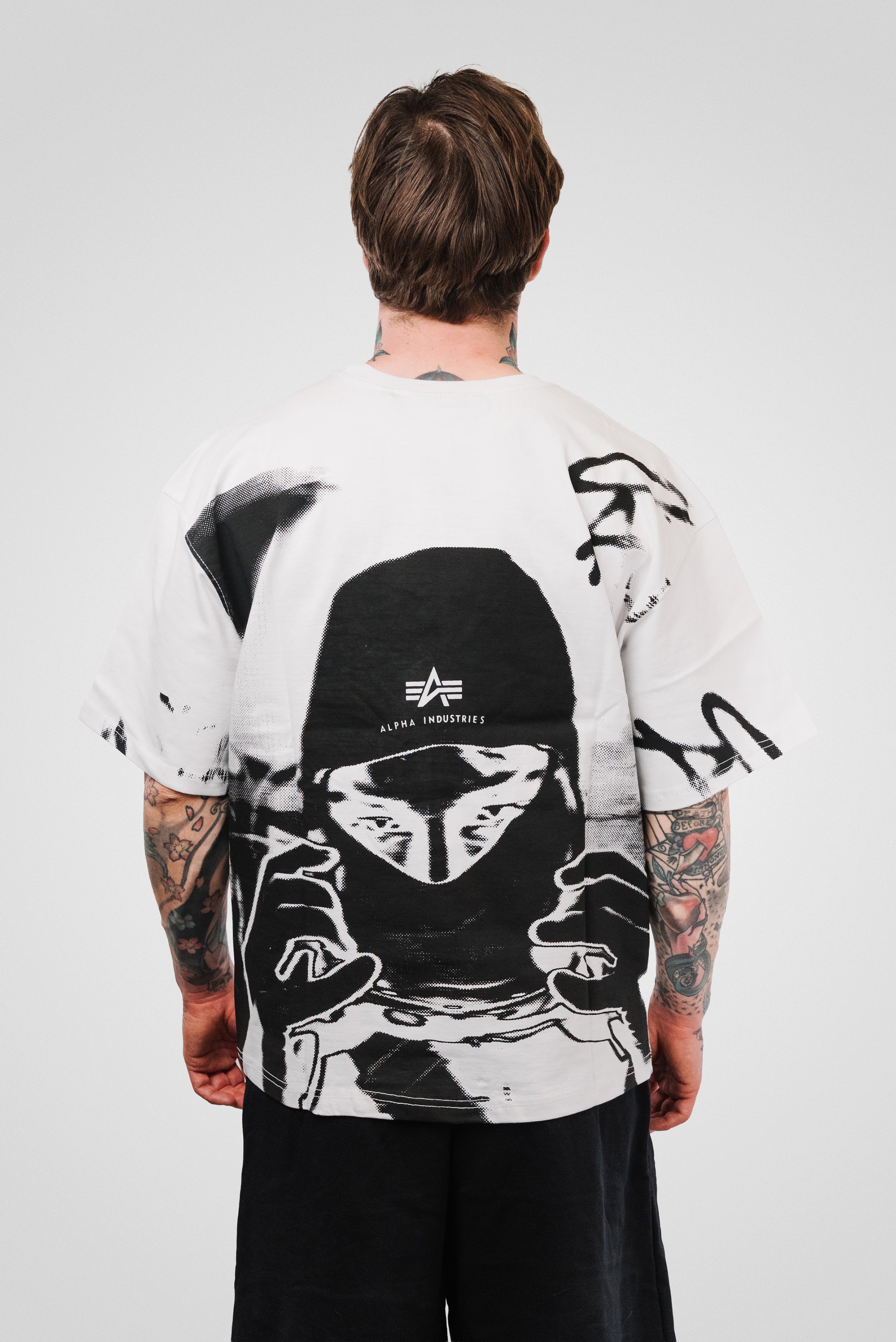 BALACLAVA BACKPRINT TEE WHITE - Alpha Industries