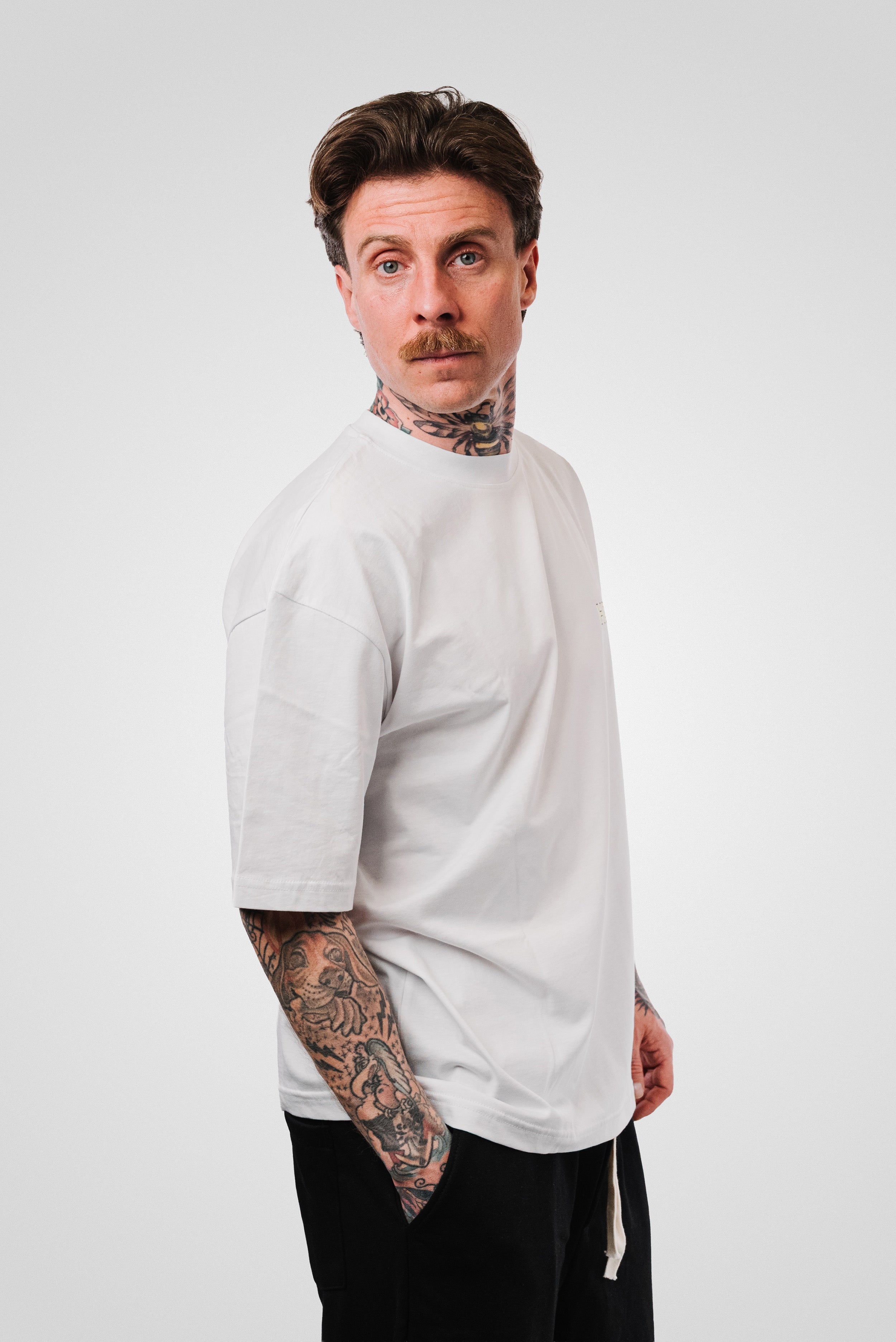 MILF TEE WHITE/YELLOW - Horda Brand