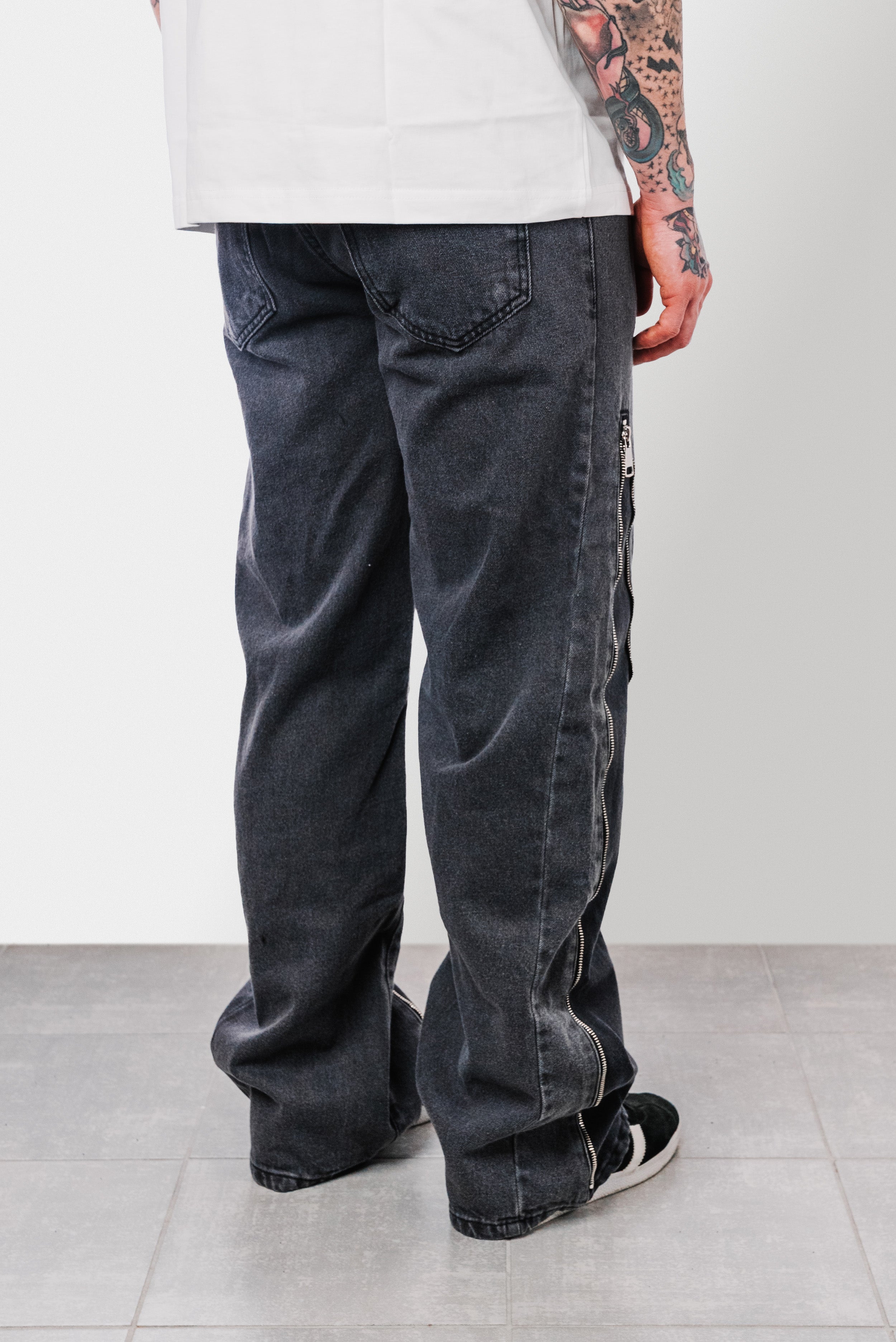 FULL ZIP DARK GREY JEANS - Replacement Brand