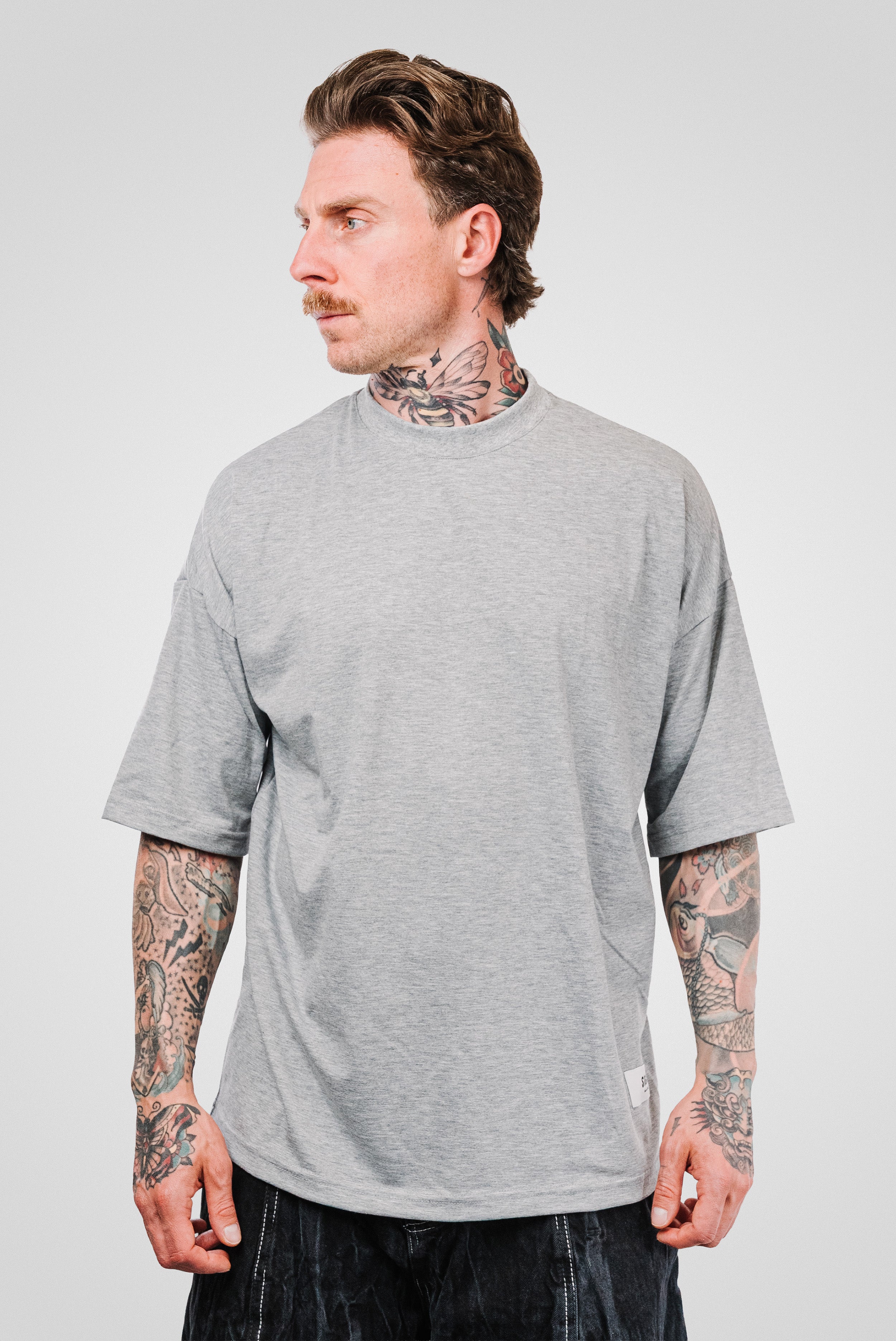 OVERSIZED LIGHT GREY TEE - Signs Brand
