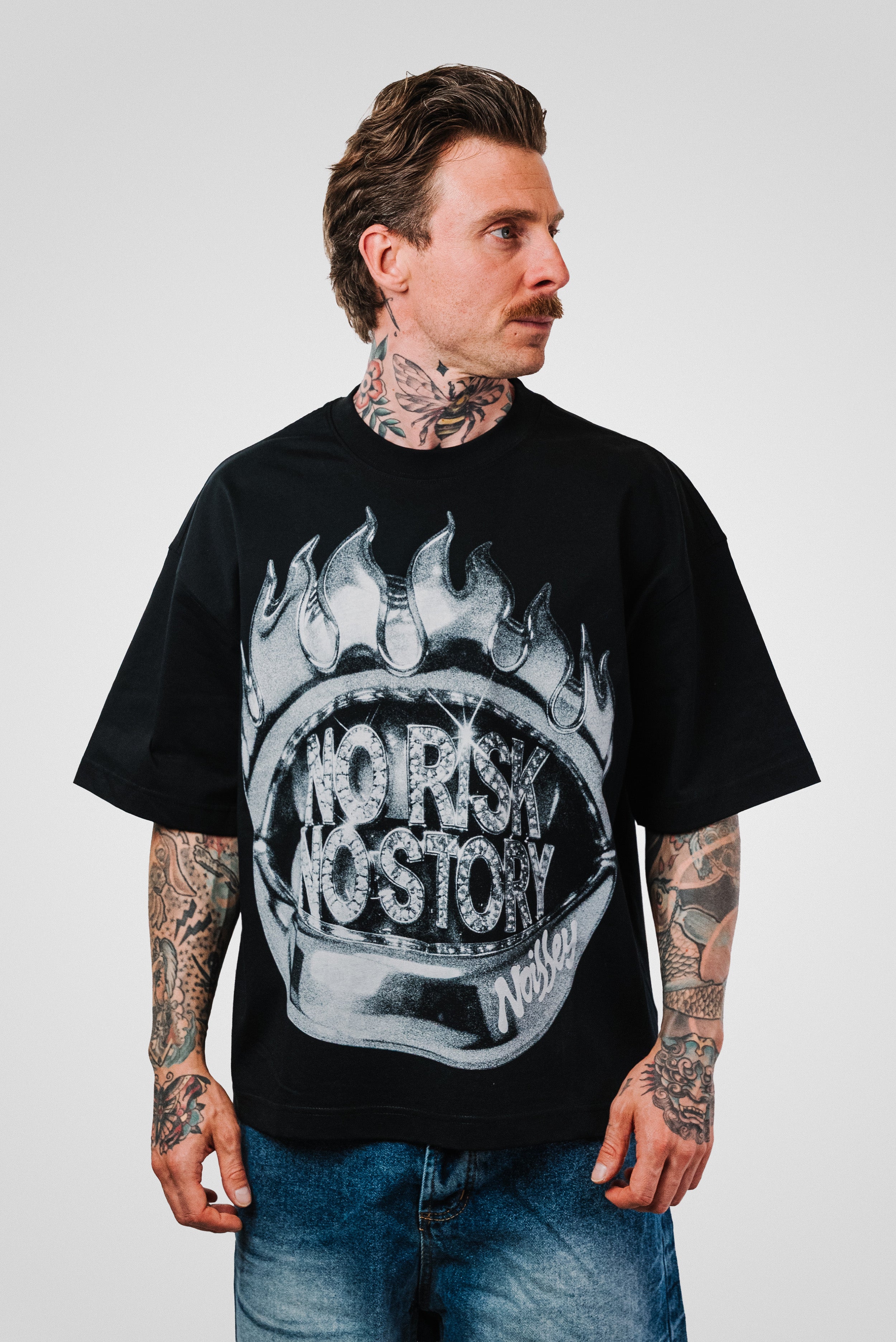 NO RISK NO STORY BLACK BOXY TEE - Noissey Brand