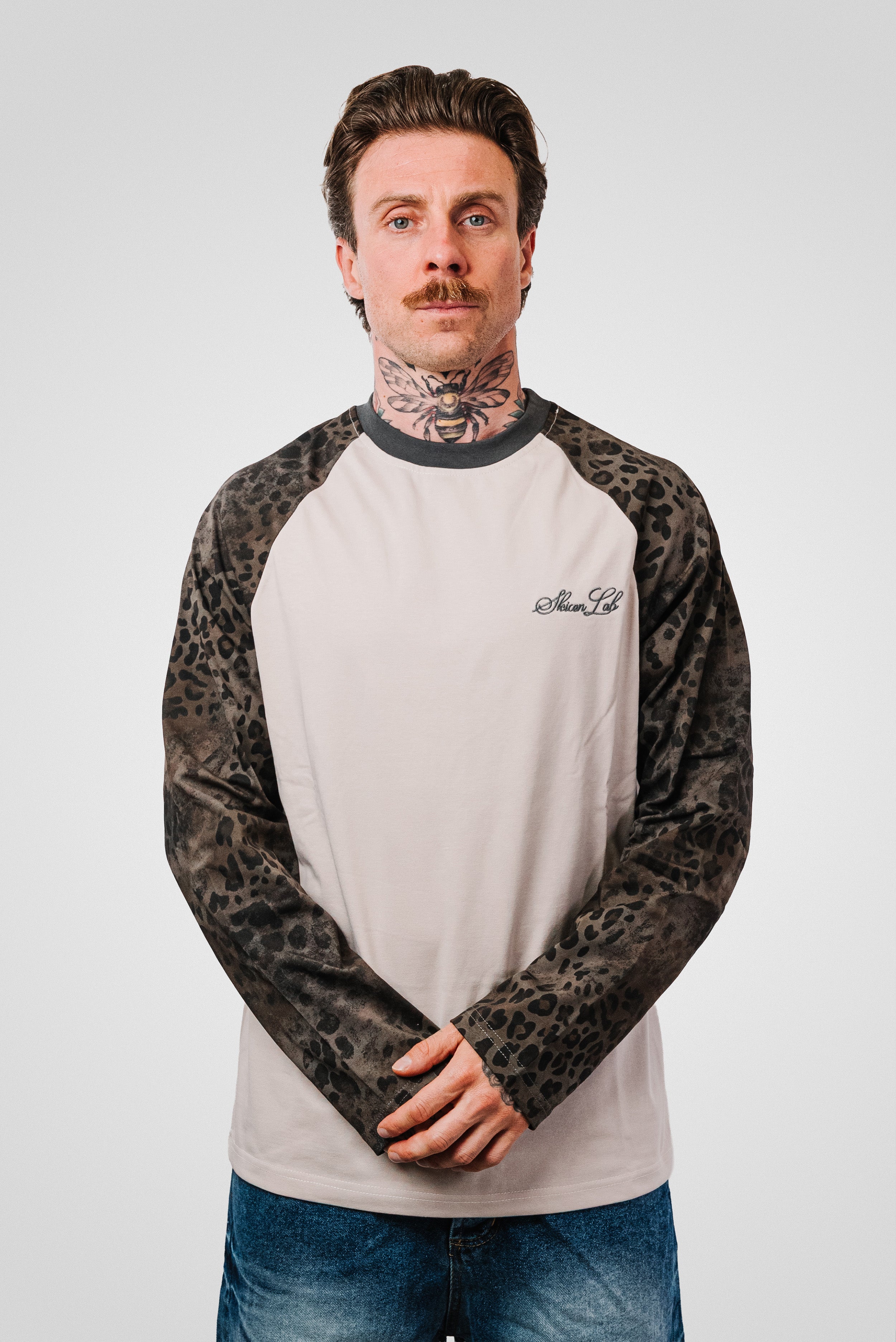 BEIGE LEOPARD SLEEVE LONGSLEEVE - Shoebuya Design