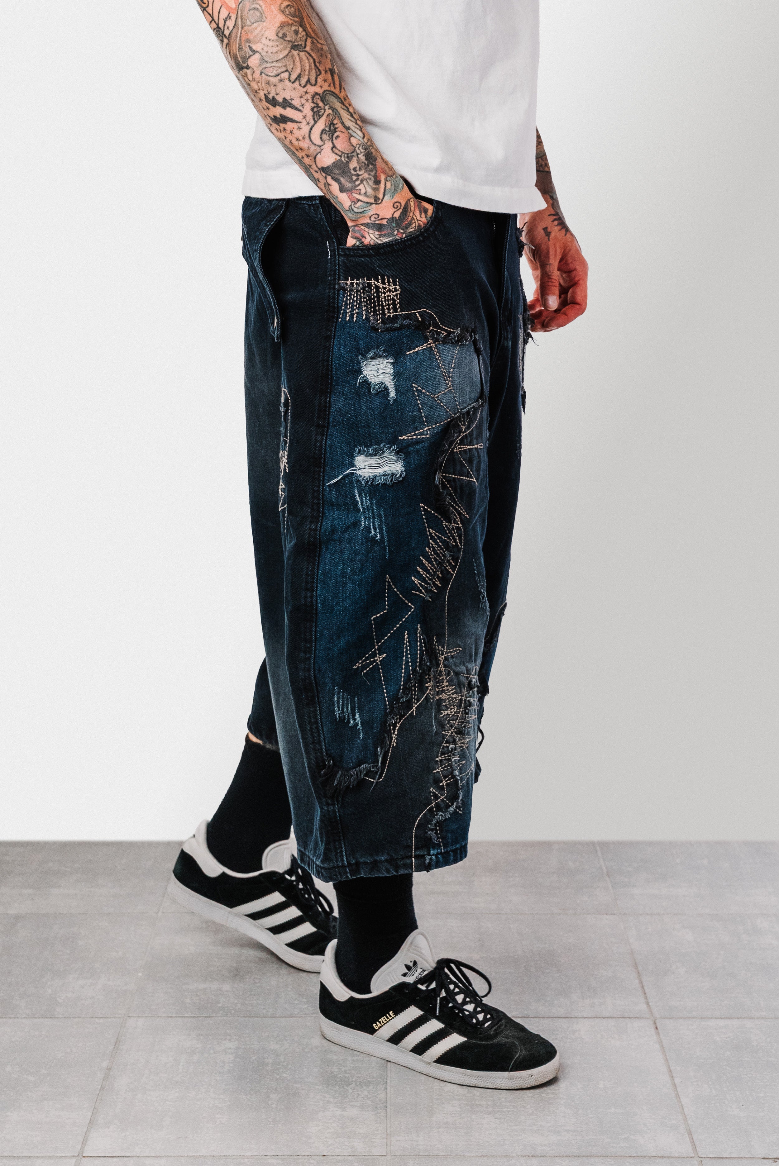 DISTRUPT BALLOON BLACK DENIM SHORTS - Shoebuya Design