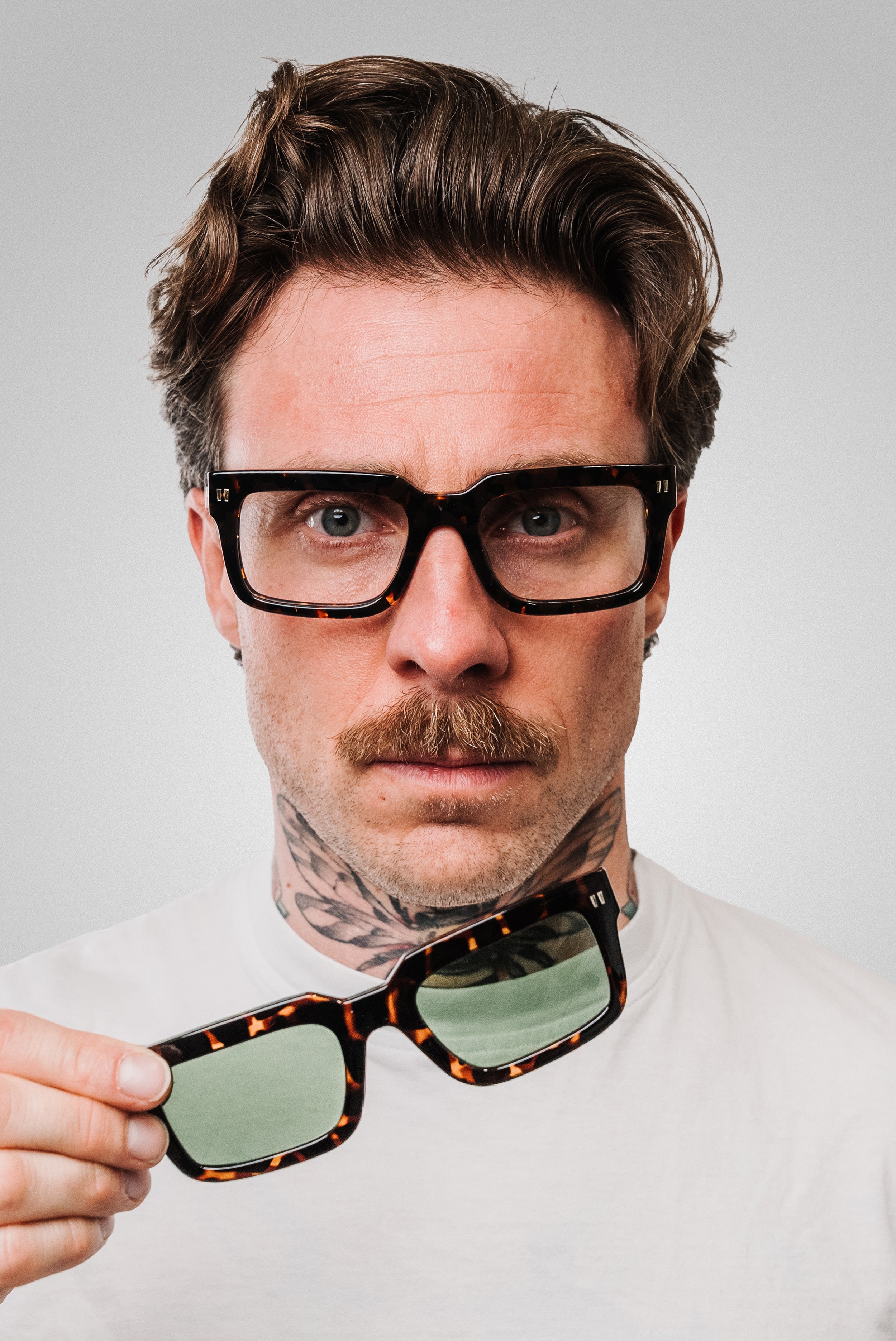 OFF WHITE SUNGLASSES CLIP ON TARTARUGA