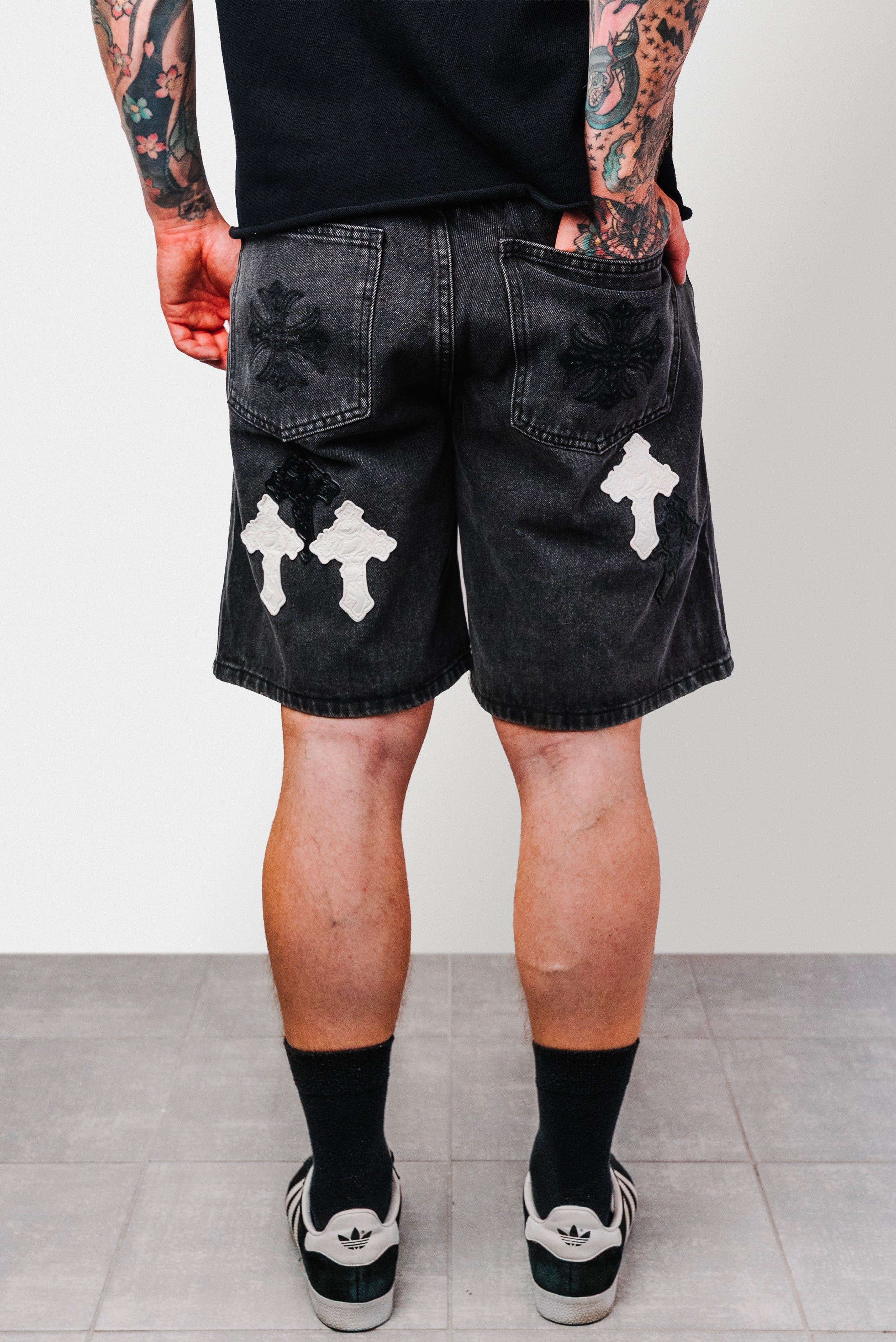 B&W CROSS DENIM BLACK SHORTS - Shoebuya Design