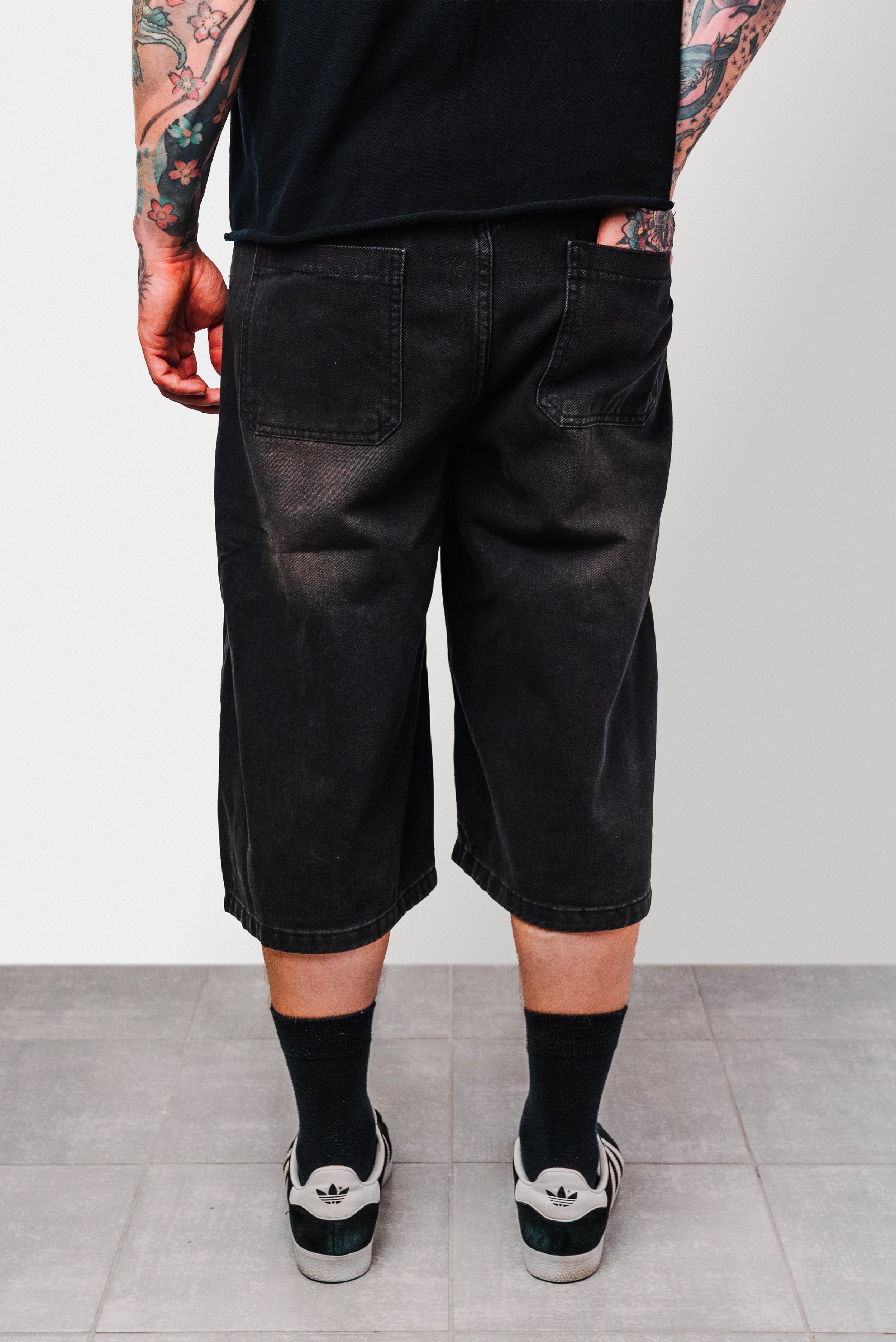BEI WASHED BLACK JORTS - Shoebuya Design