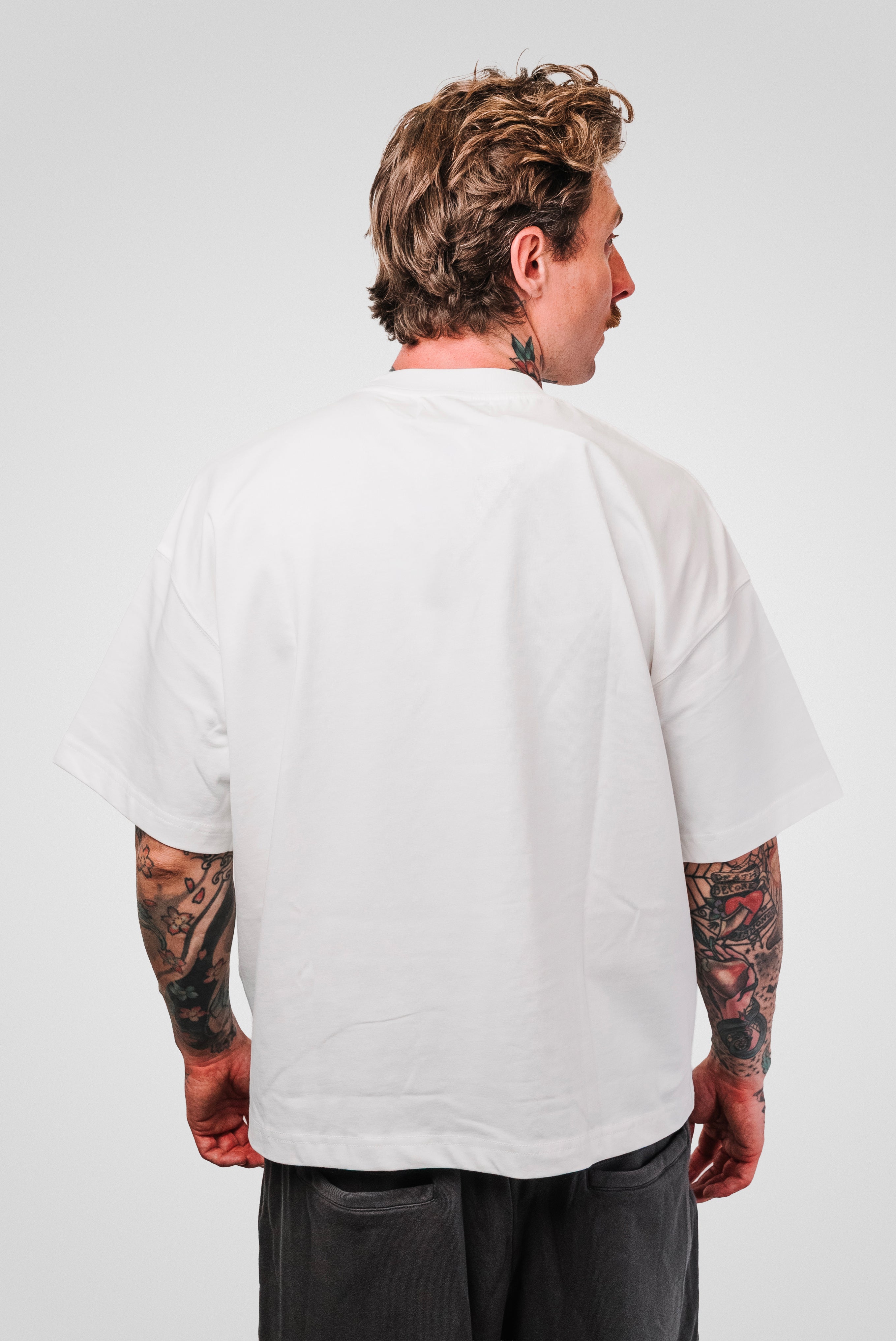NON VOLEVO VENIRE BOXY TEE WHITE - Shoebuya Design