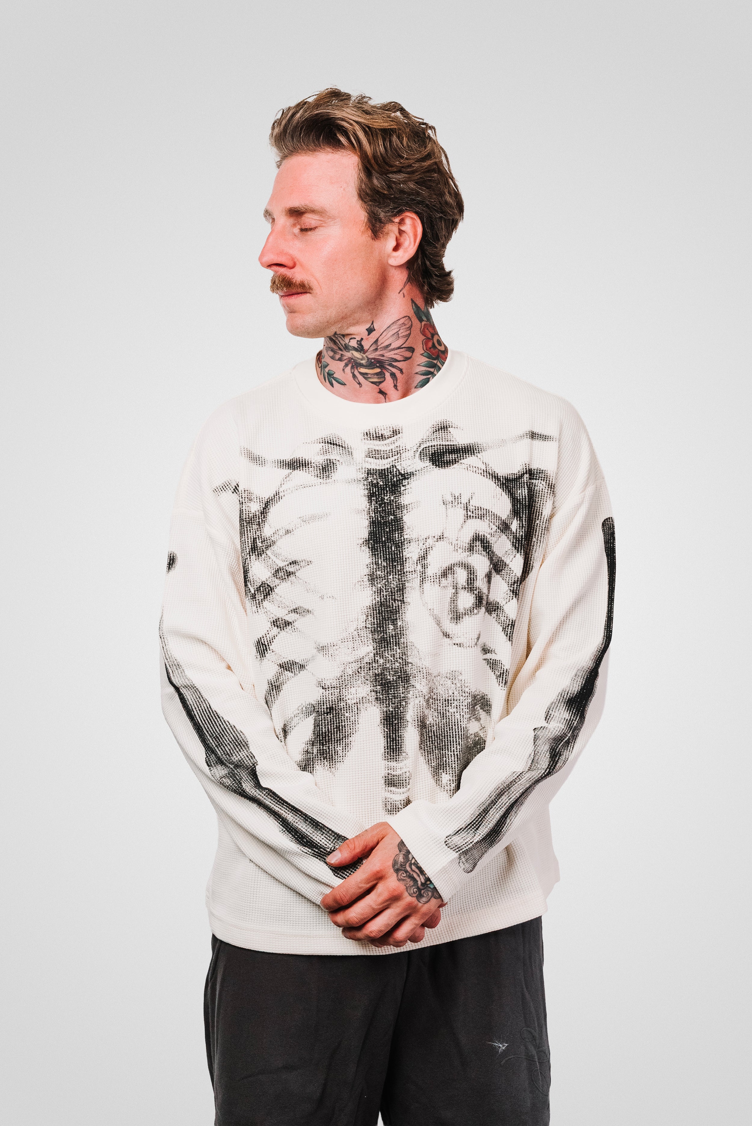 SKELETON WAFFLE LONGSLEEVE CREAM - Shoebuya Design