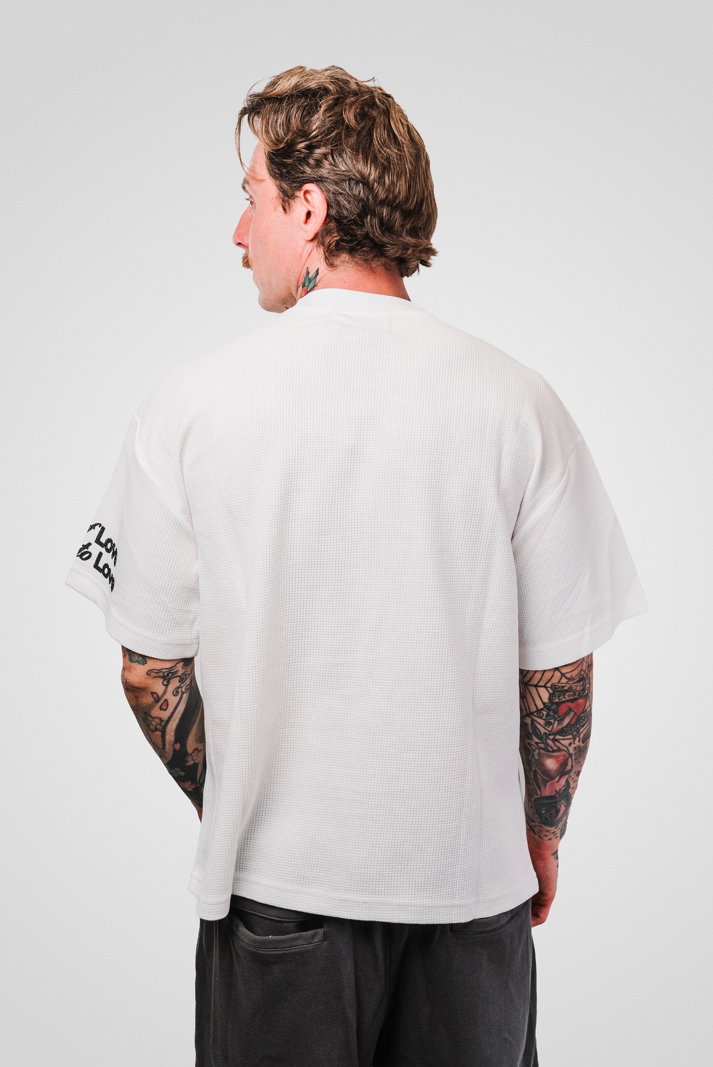 MALAGA WAFFLE TEE WHITE - Shoebuya Design