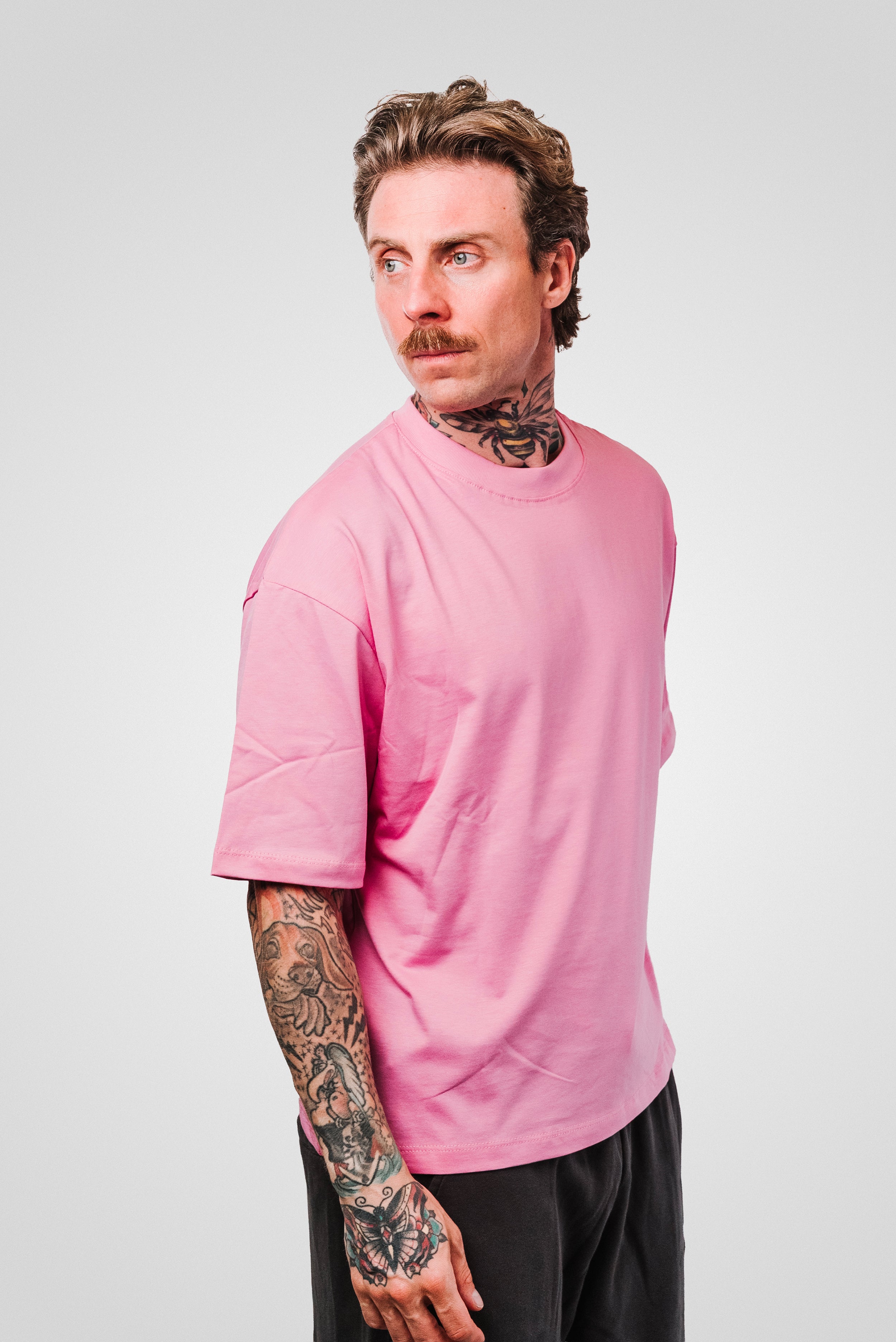 VIVE FELIZ PINK TEE - Replacement Brand