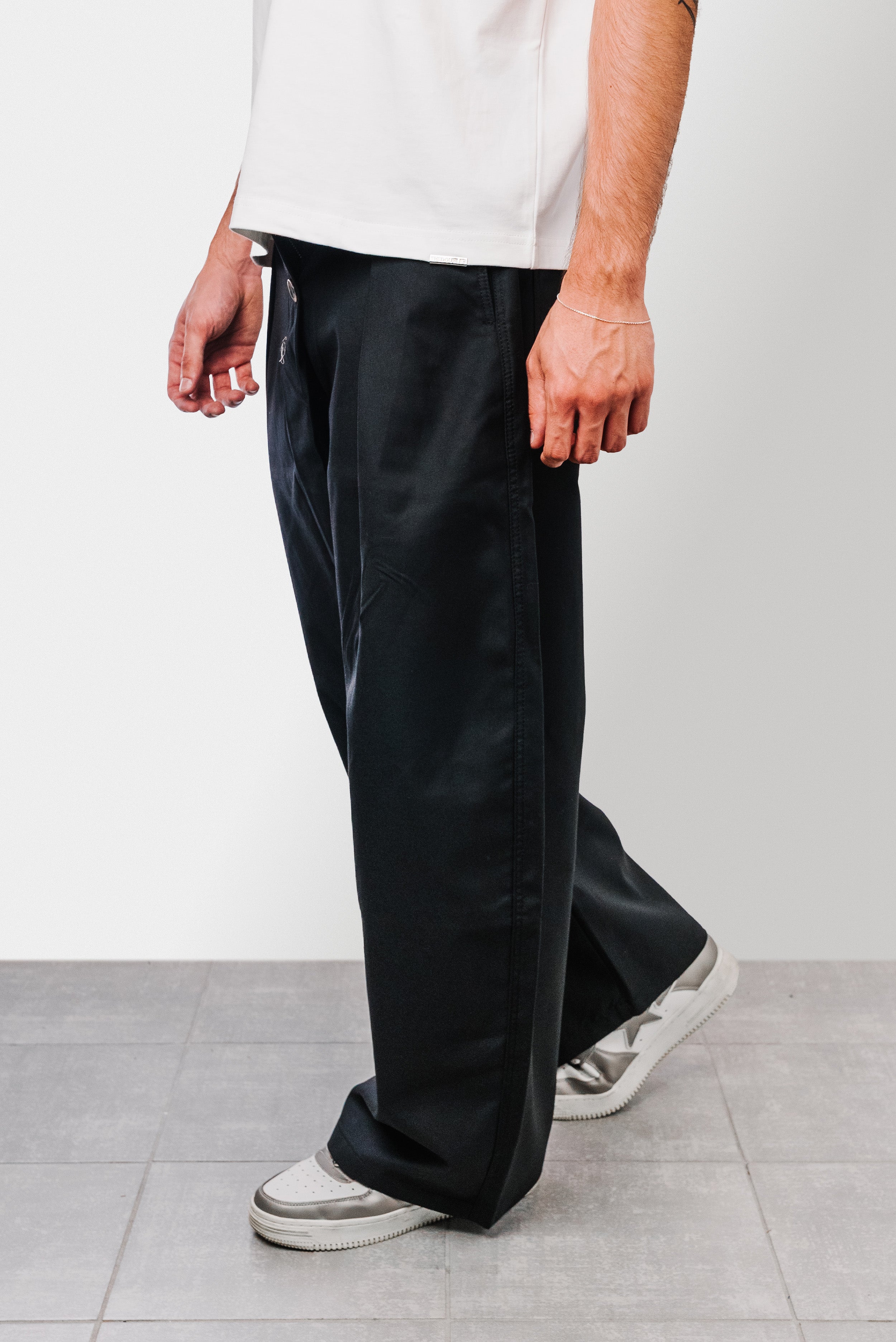 LAST FIT CLASSIC BLACK PANTS - Shoebuya Design