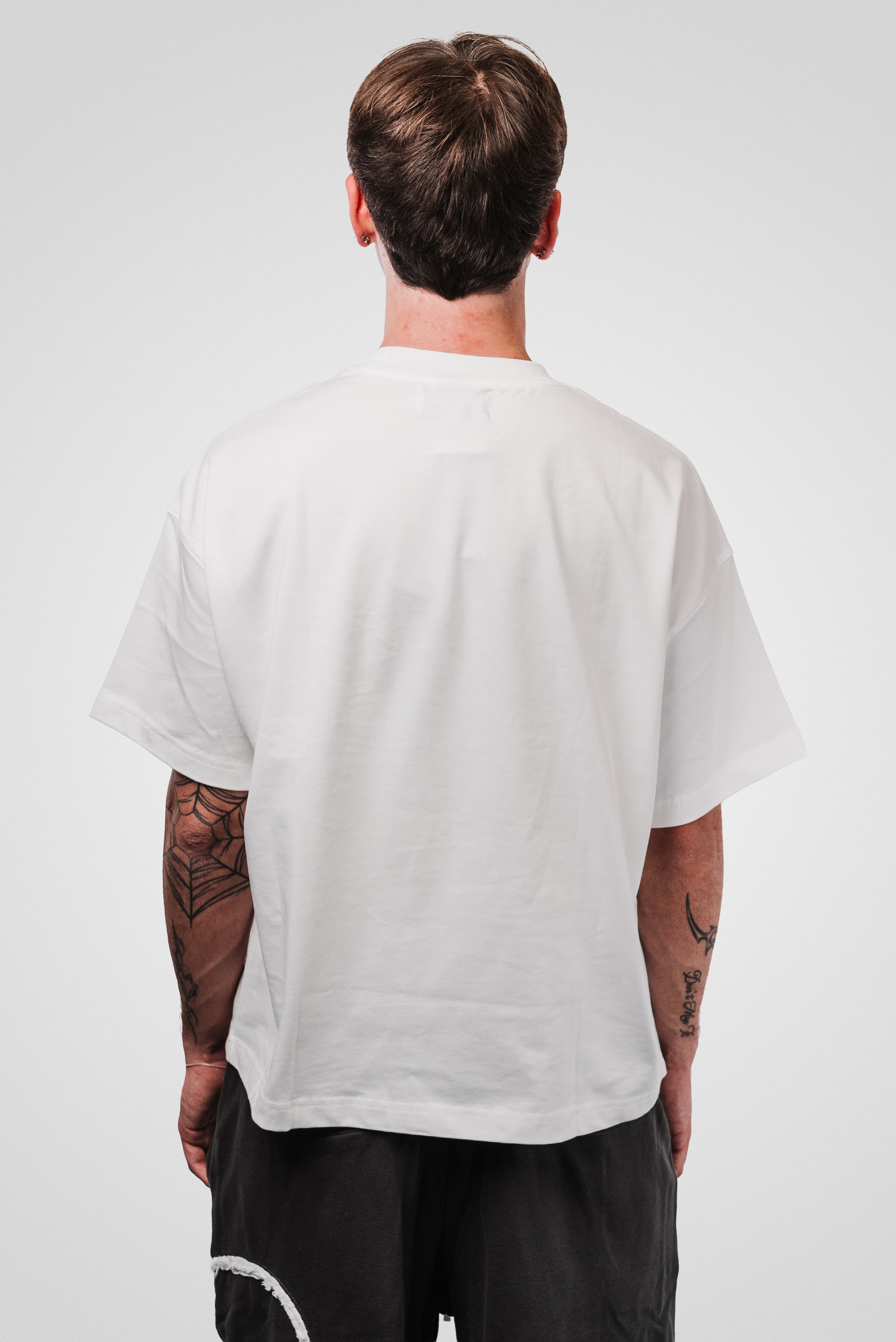 BUBBLE SKY WHITE BOXY TEE - TheDoubleE