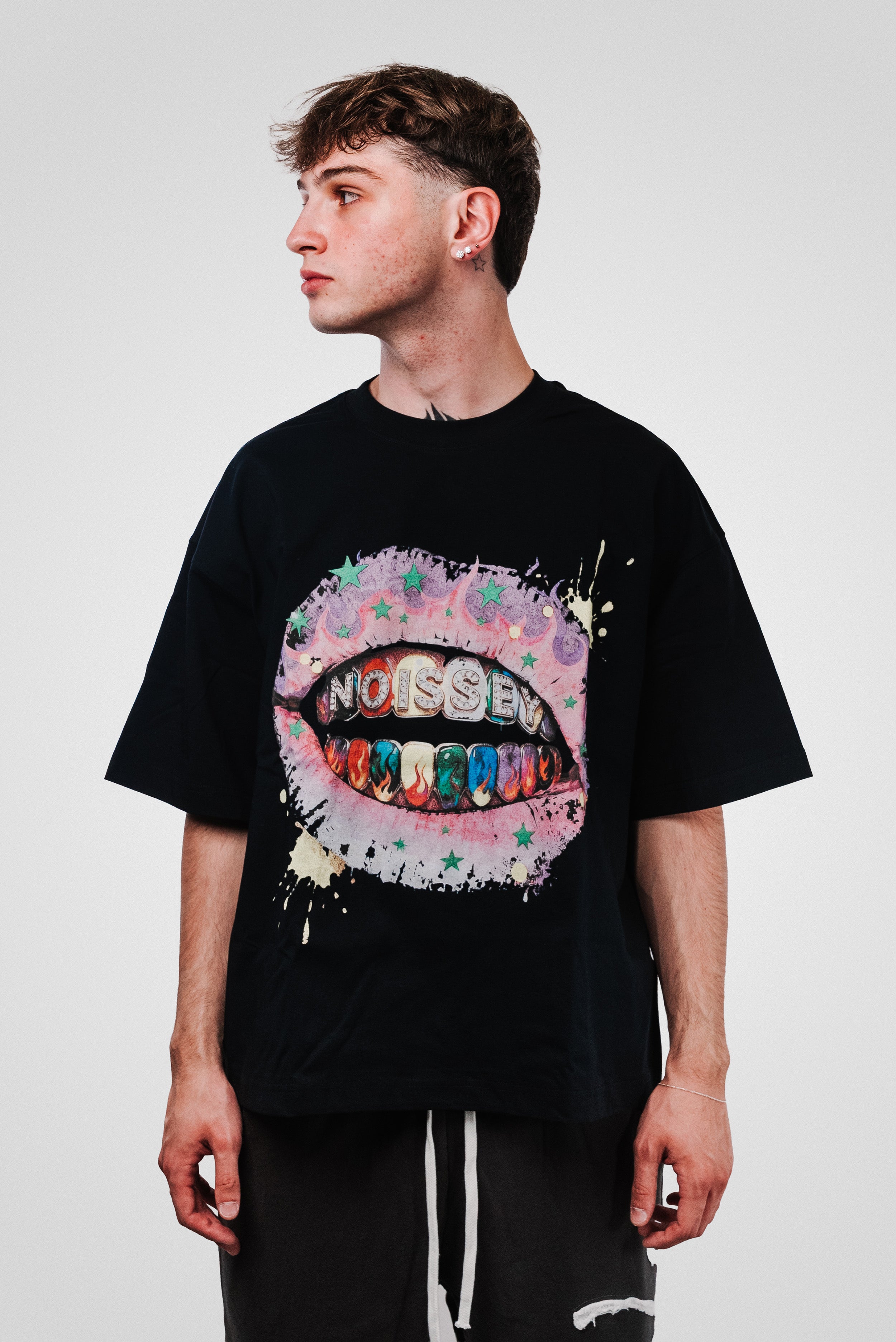 COLOR FUN MOUTH BLACK BOXY TEE - Noissey Brand