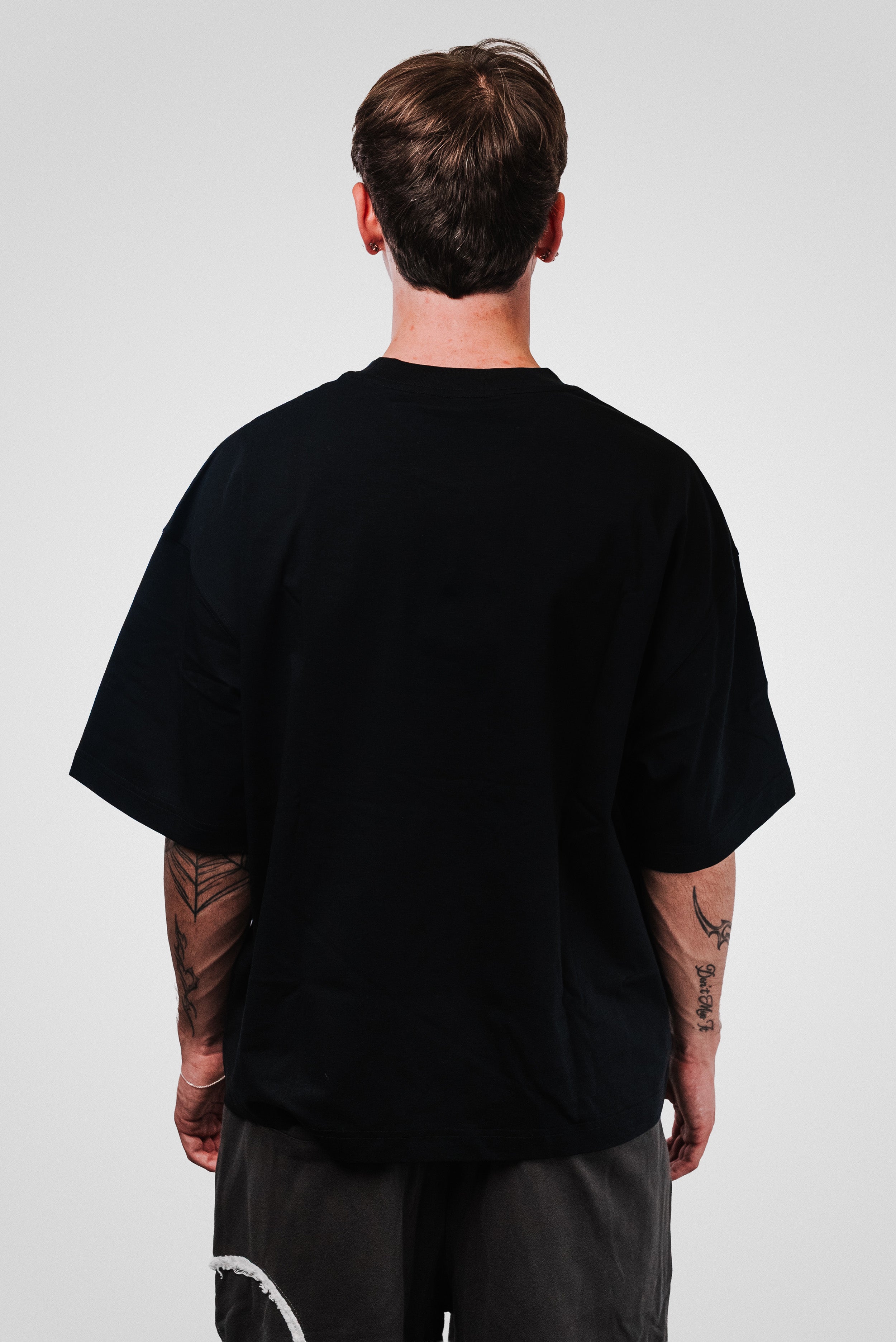 COLOR FUN MOUTH BLACK BOXY TEE - Noissey Brand
