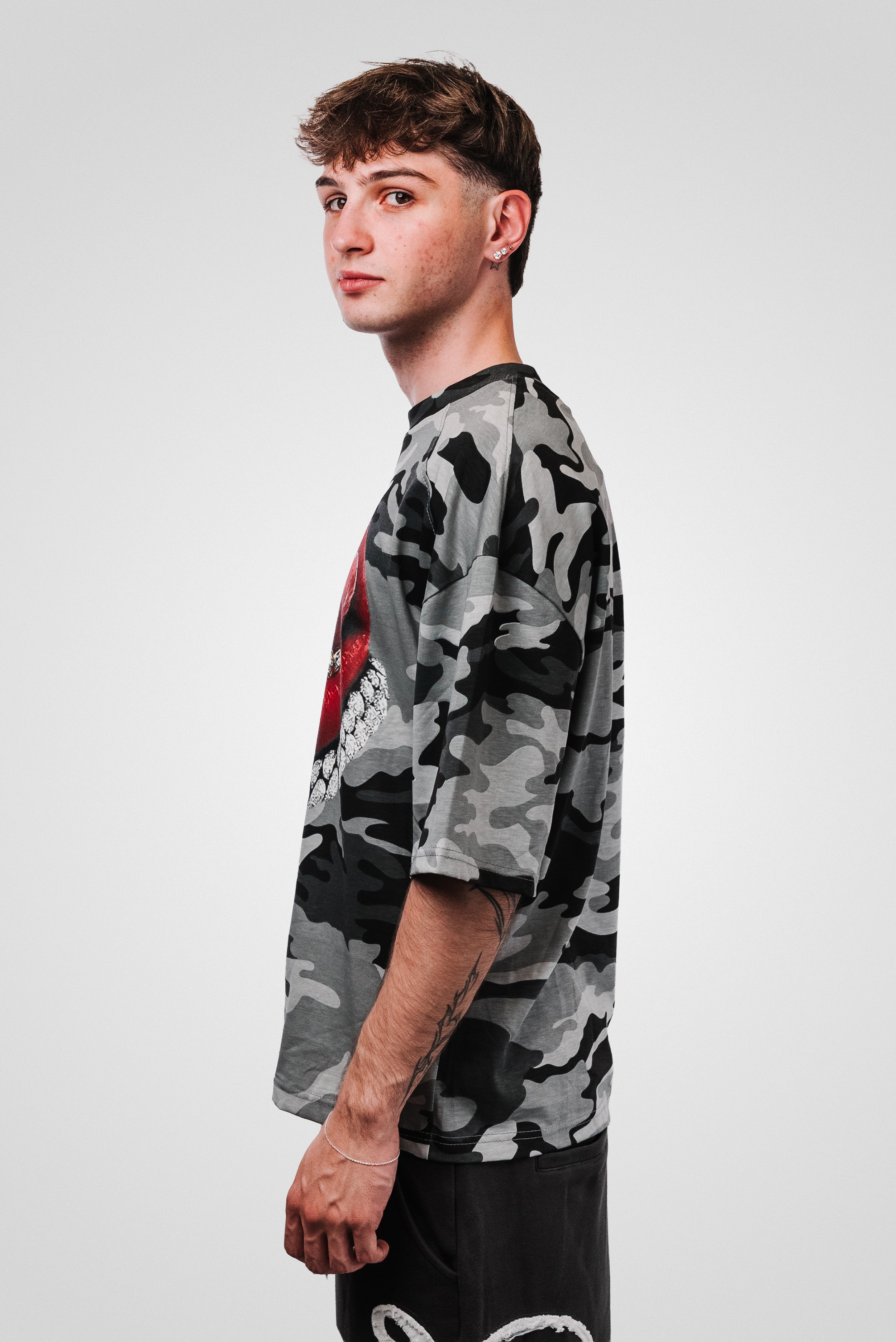 CAMO MOUNTH TEE - Replacement Brand