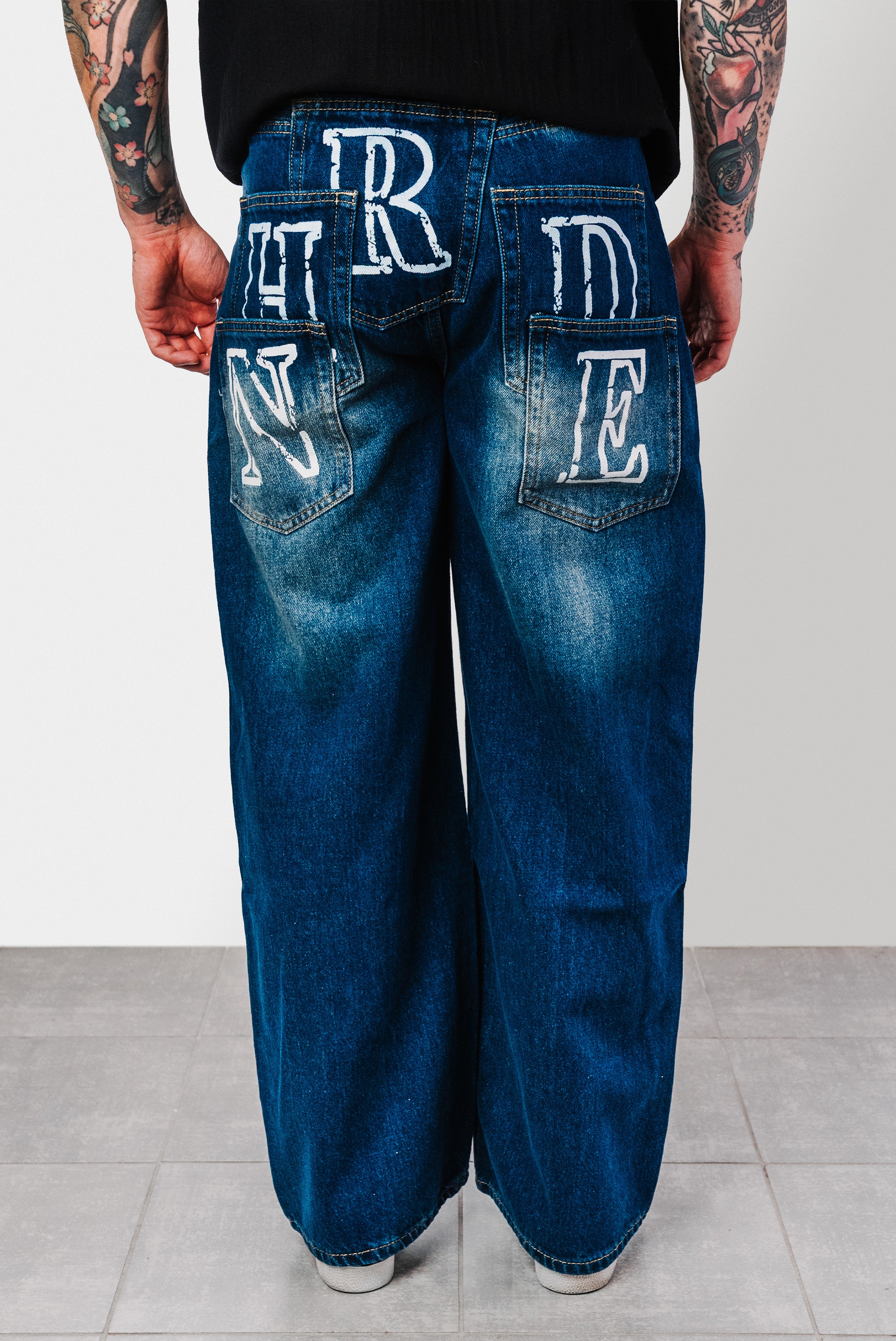 NHRDE REGULAR WASHED DENIM JEANS - Shoebuya Design