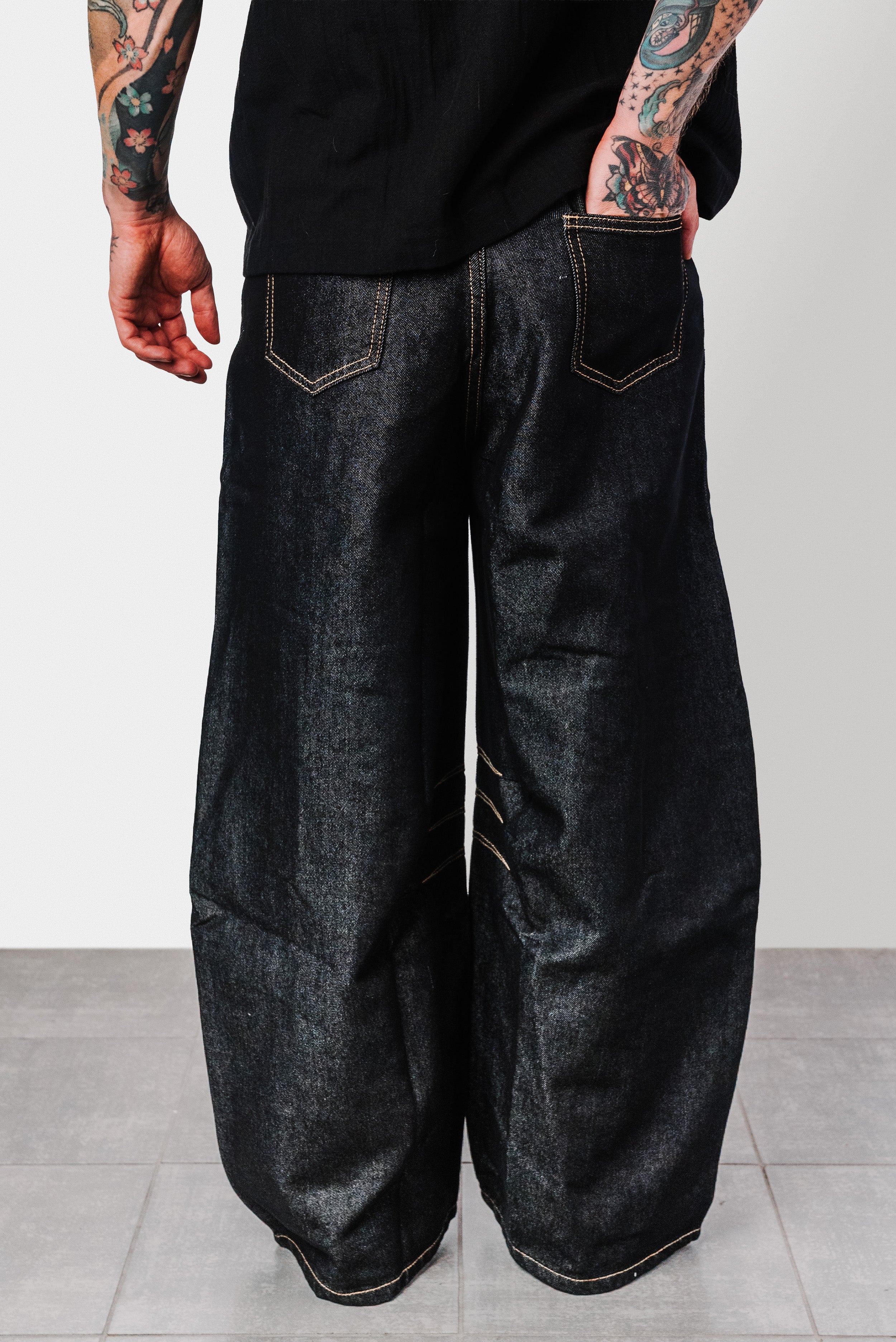 SEVEERS BALLOON DENIM BLACK JEANS - Shoebuya Design