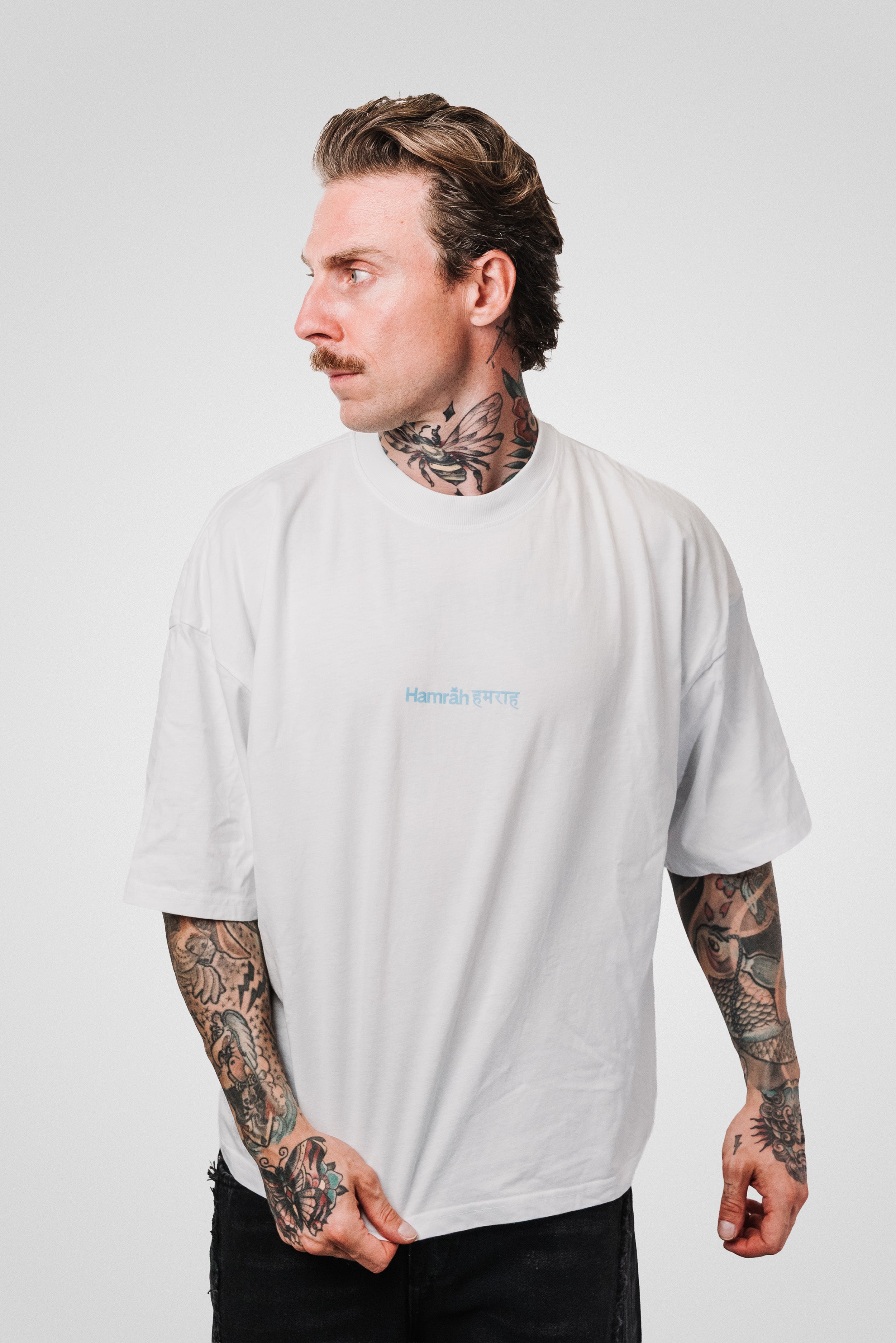 PARATA WHITE TEE - Hamrah Brand