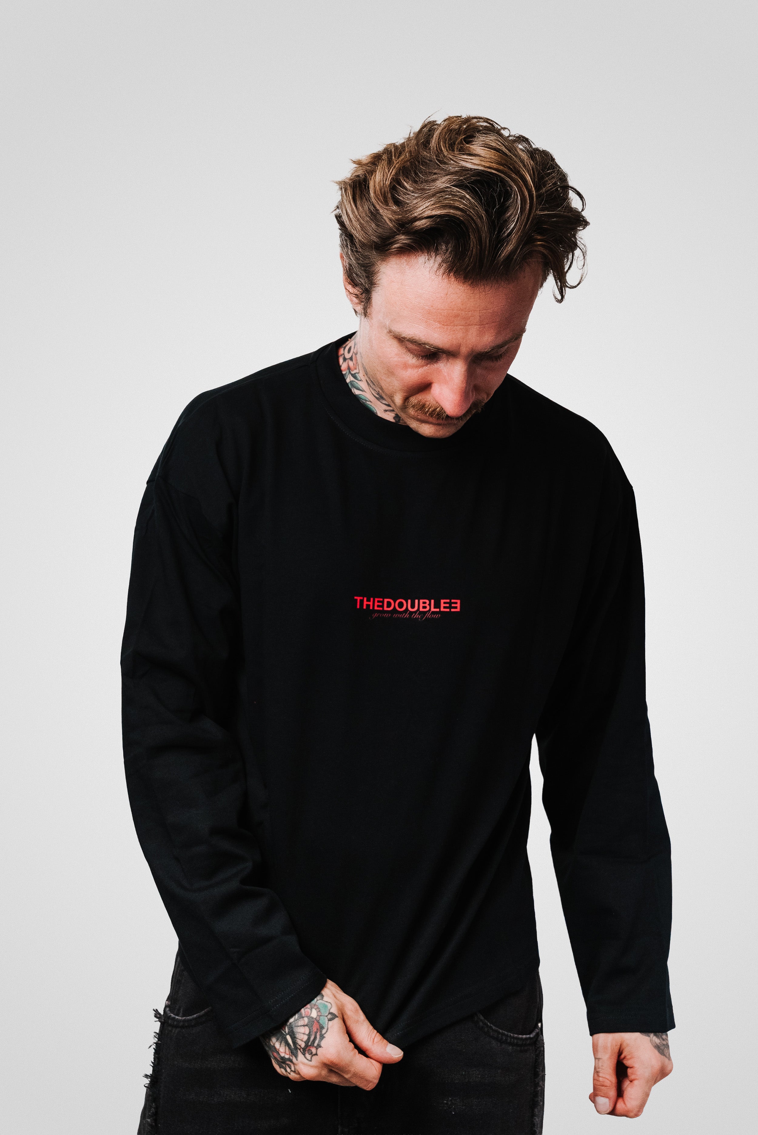LIFE IS TOO SHORT BOXY LONGSLEEVE BLACK - TheDoubleE