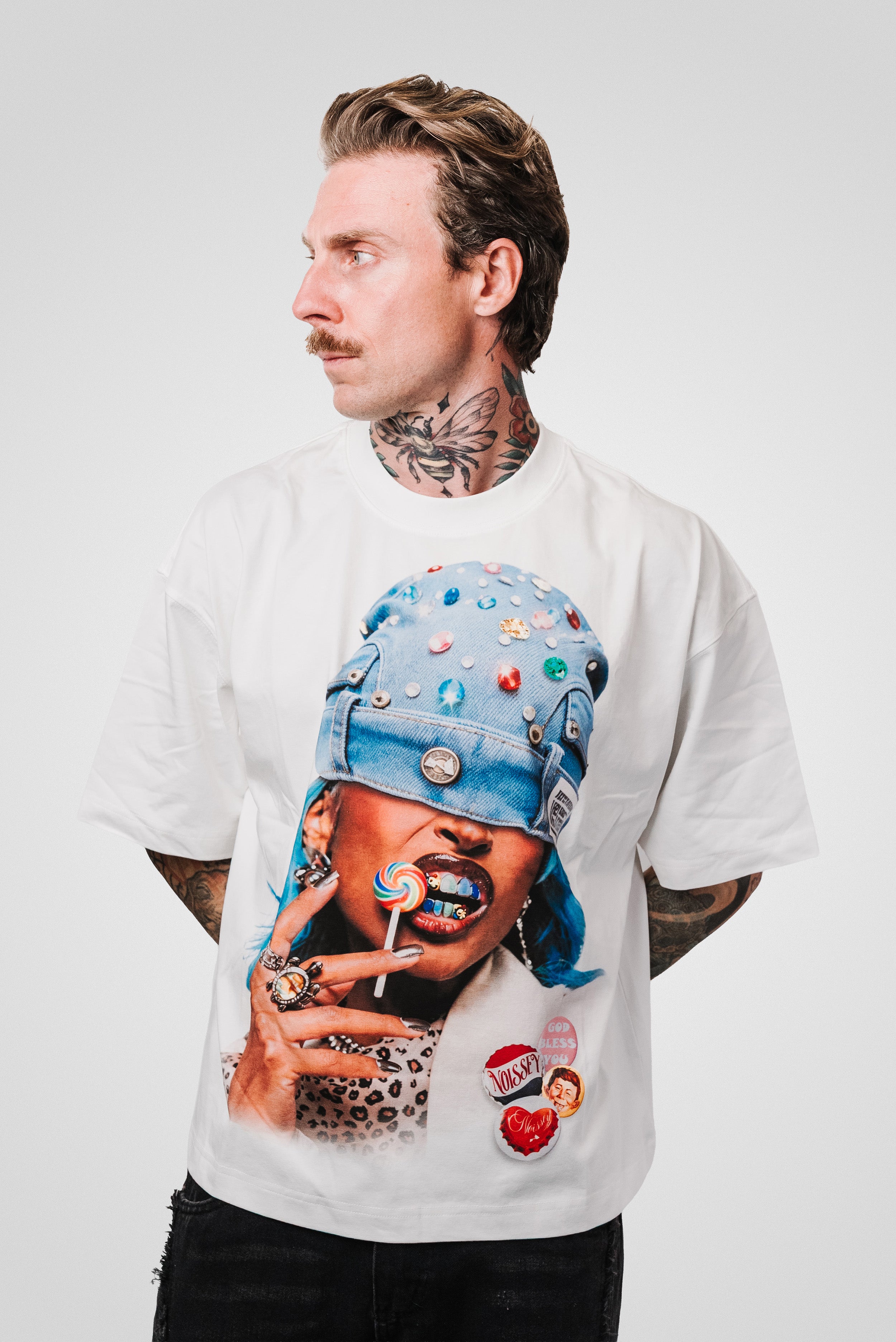 RIRI WHITE BOXY TEE - Noissey Brand