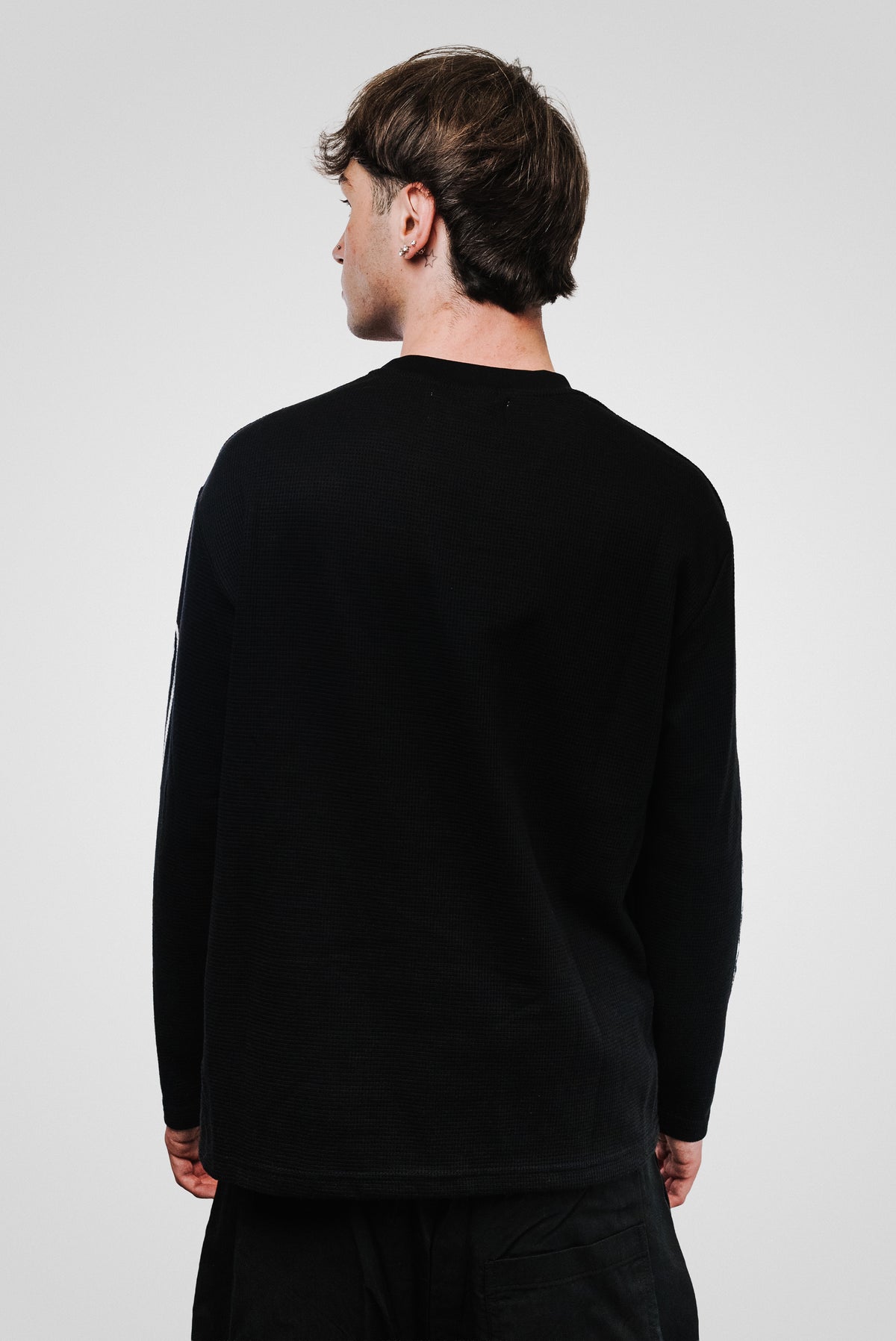 EMME BLACK LONGSLEEVE - Shoebuya Design