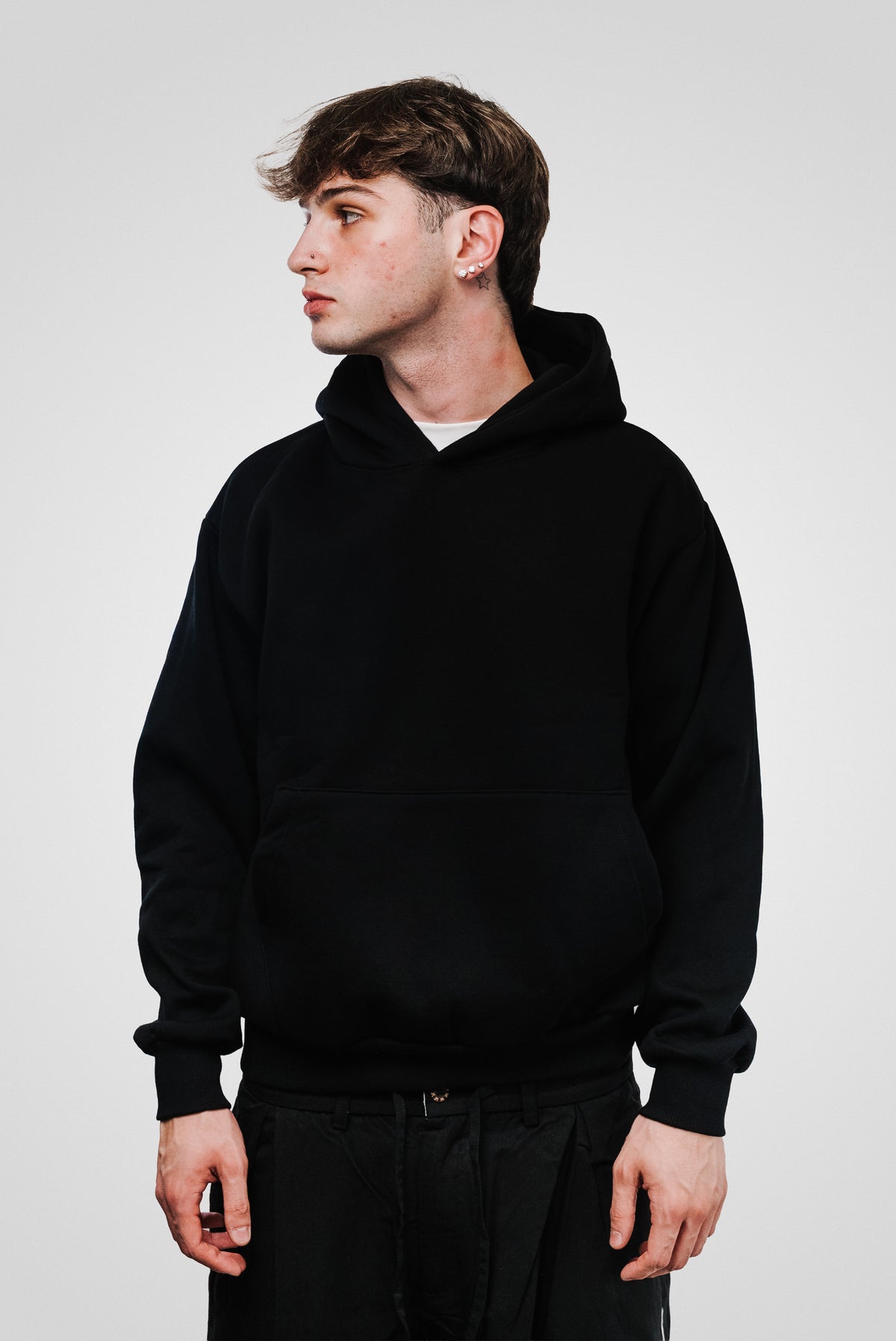 STASERA FACCIO LA BRAVA BLACK HOODIE - Replacement Brand
