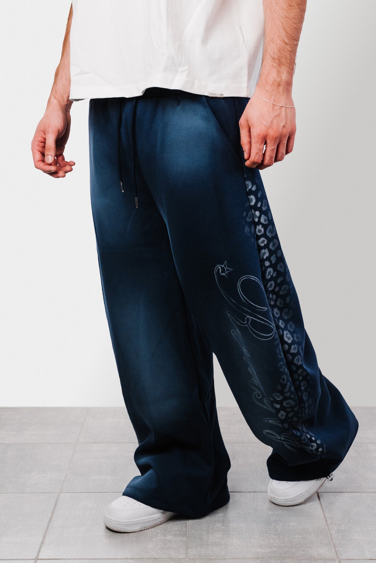 LEOPARD BLUE SWEATPANTS - Shoebuya Design