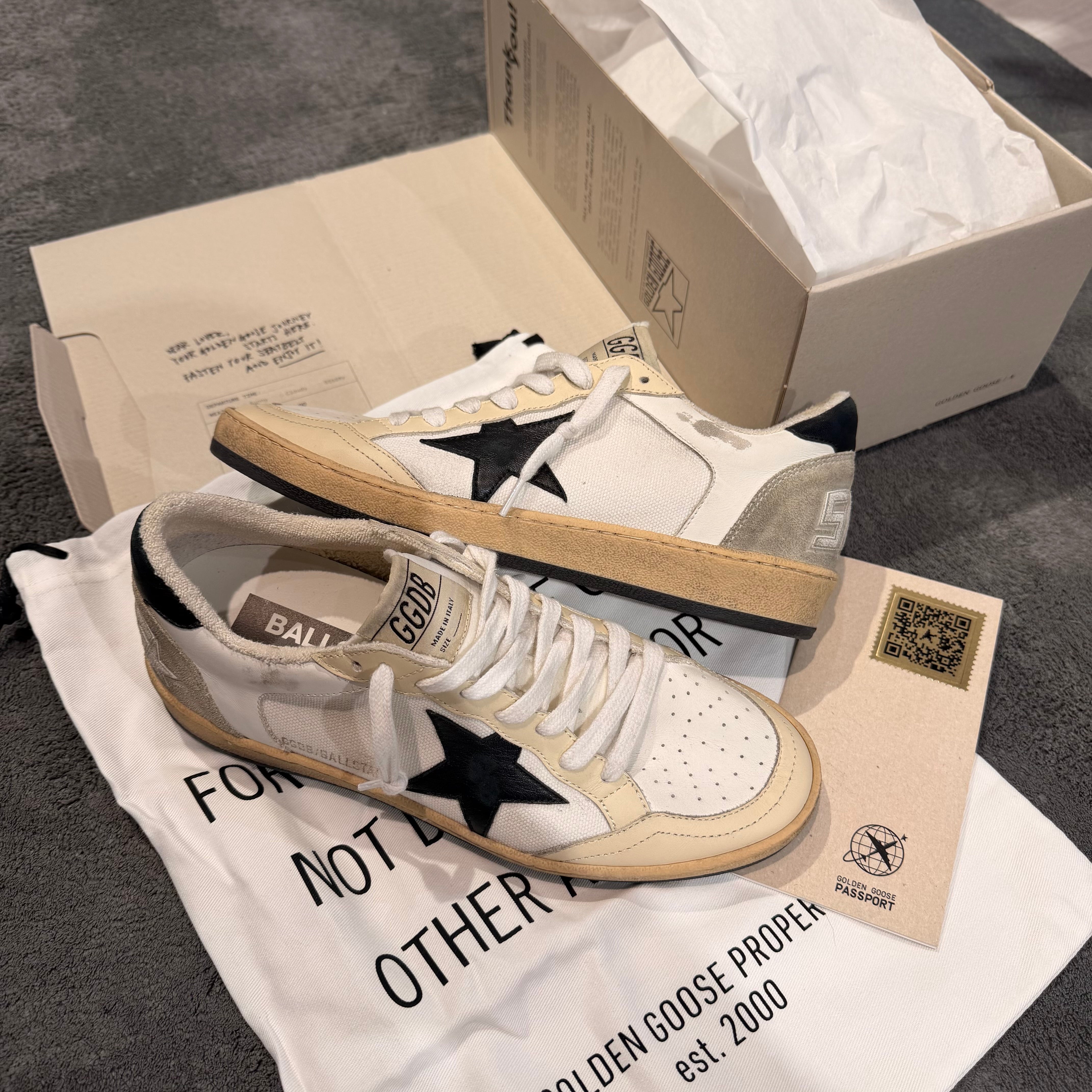 GOLDEN GOOSE BALLSTAR CREAM STAR BLACK