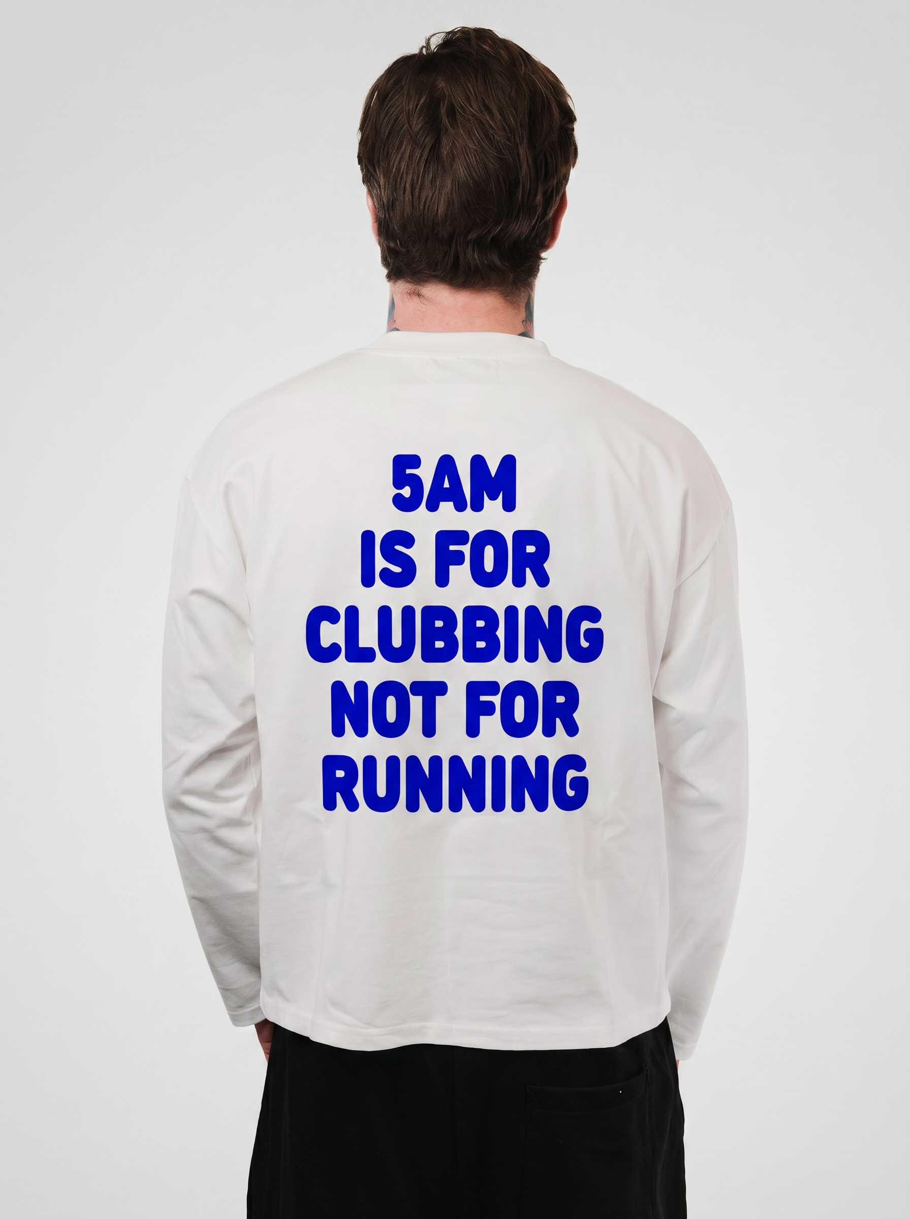 CLUBBING WHITE BOXY LONGSLEEVE - TheDoubleE