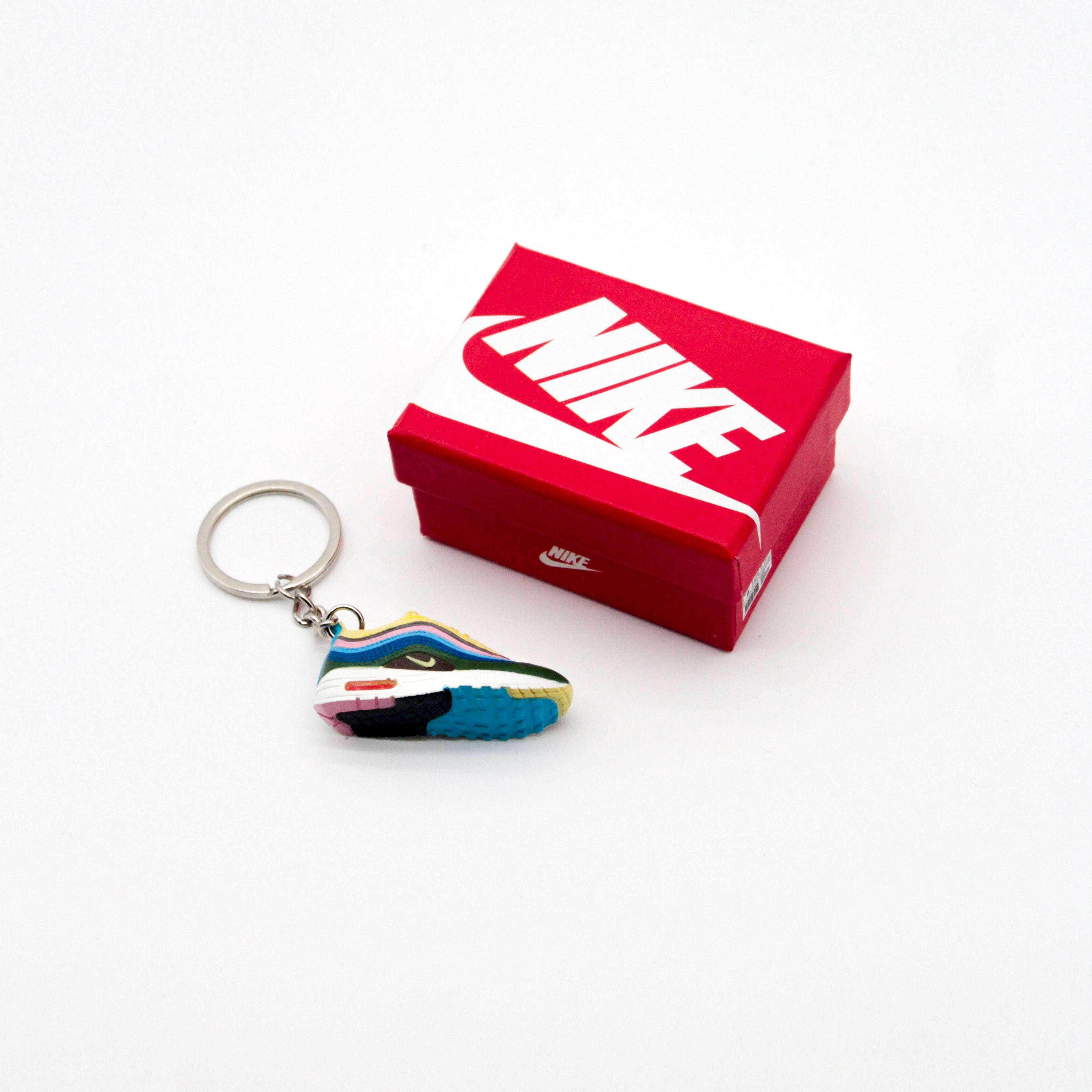 MINI SNEAKERS KEYCHAIN