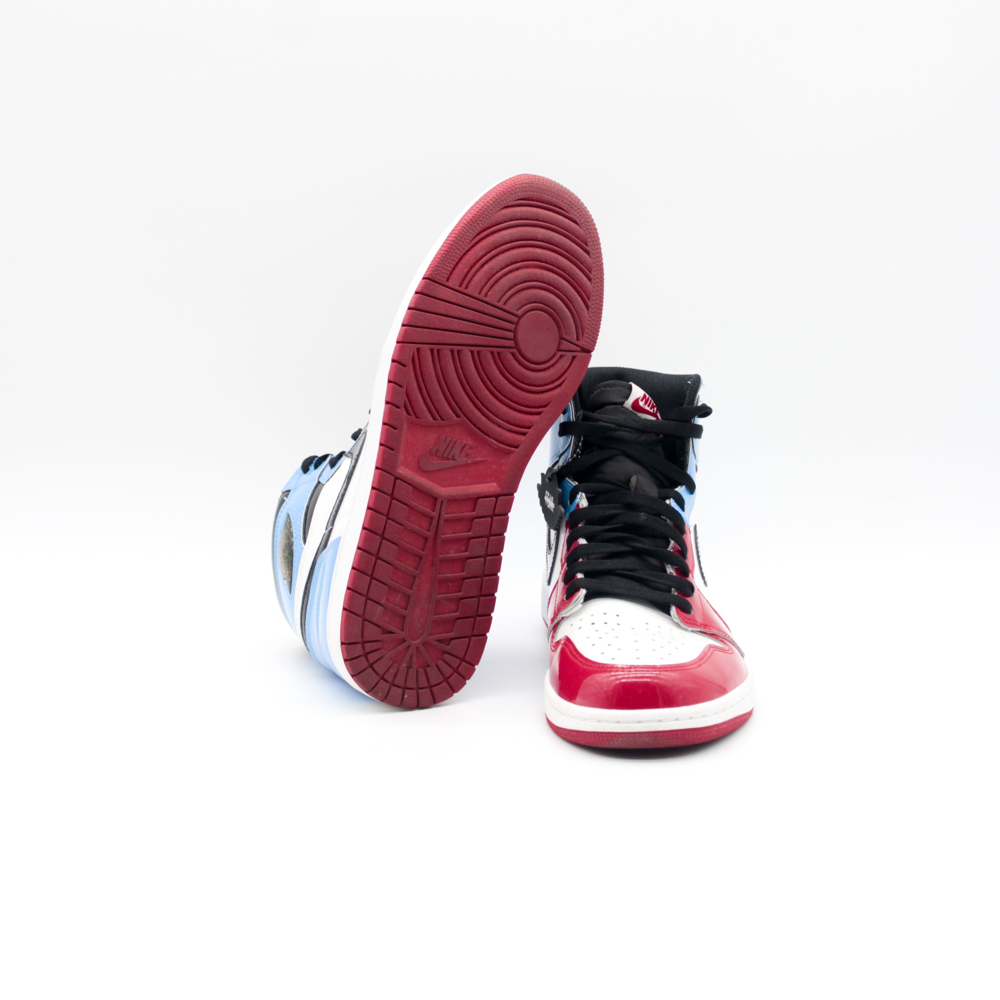 SECONDHAND - AIR JORDAN 1 HIGH FEARLESS CHICAGO UNC Size 44