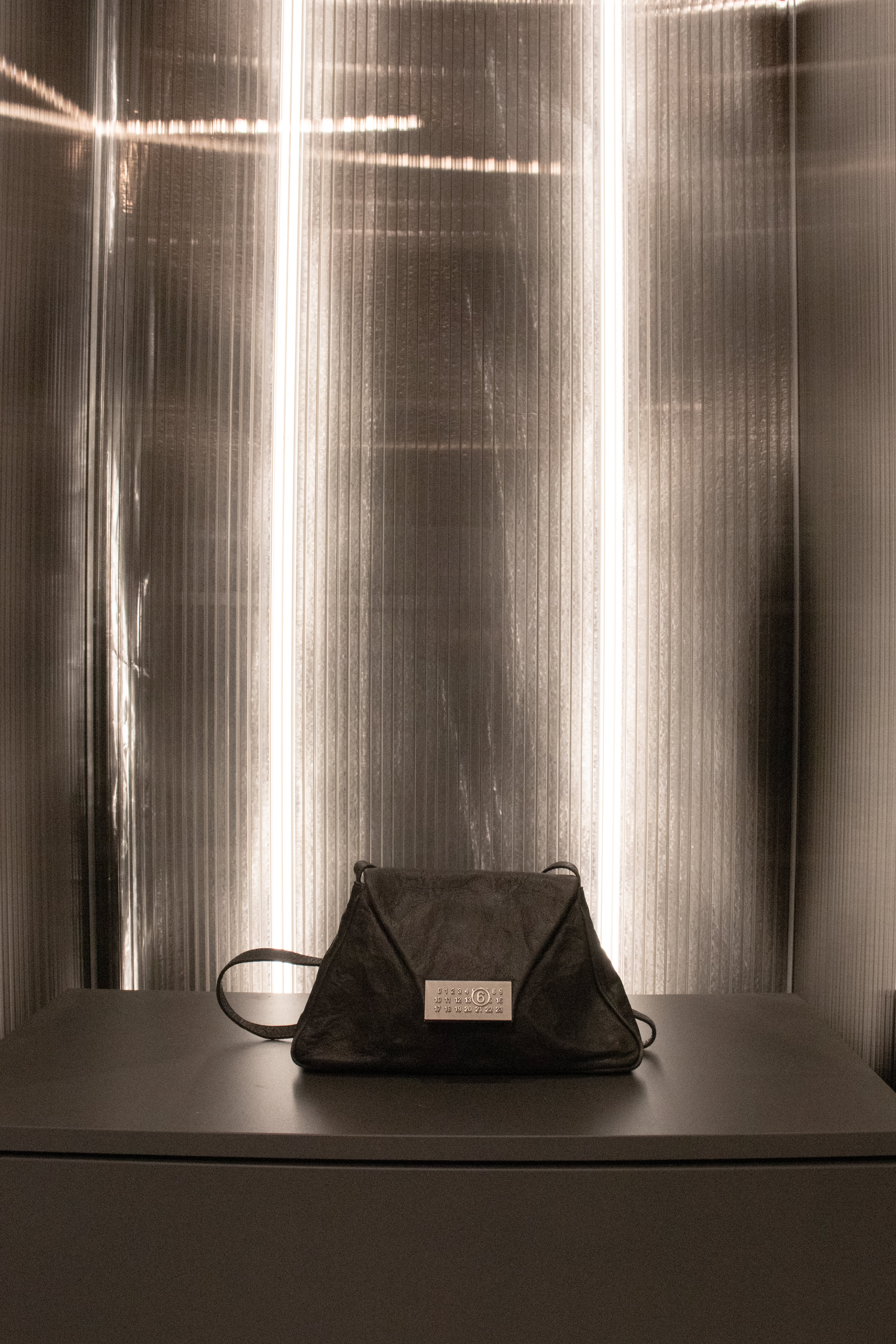 MM6 TRACOLLA NUMERIC DK GREY SMALL