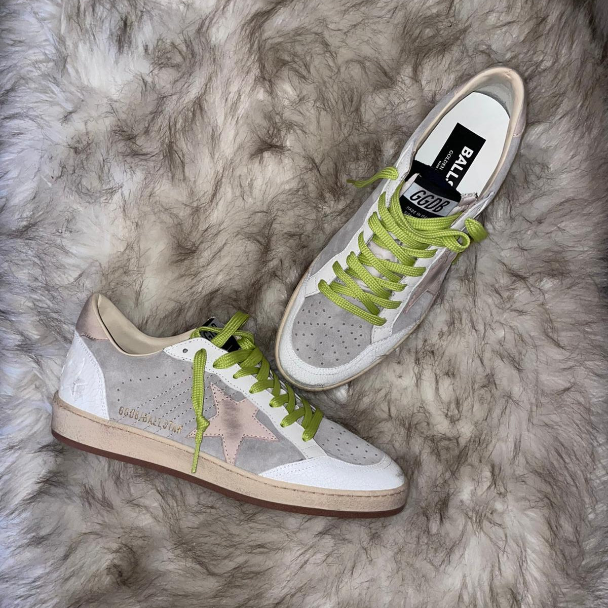 GOLDEN GOOSE BALLSTAR IN SUEDE BROWN E LACES GREEN