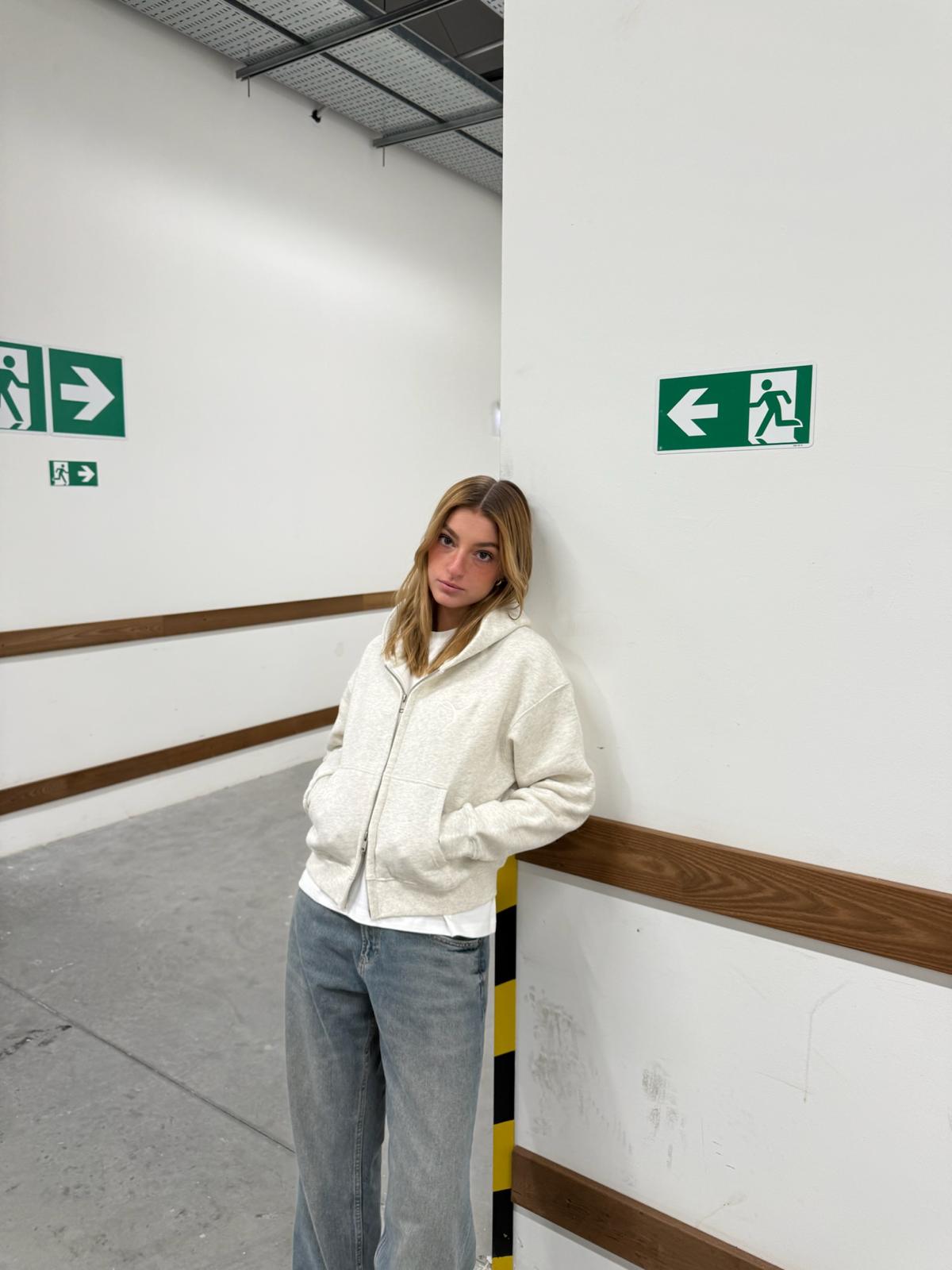 ZIP HOODIE CREAM - TheDoubleE